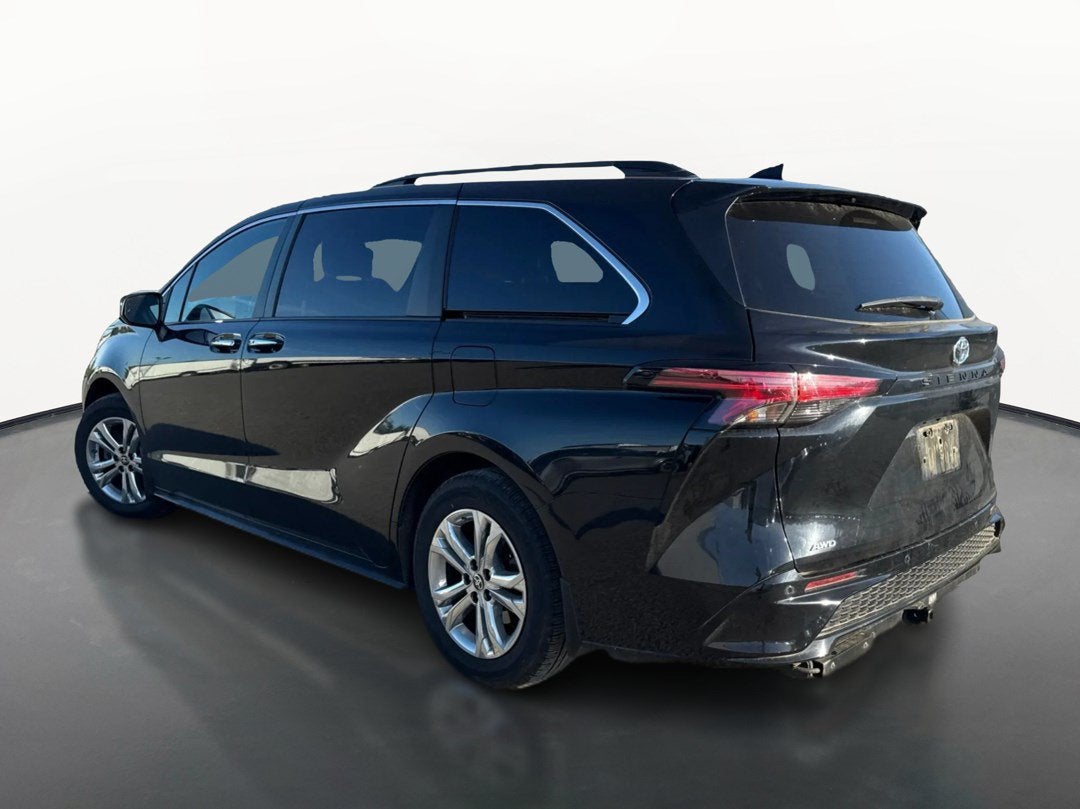 2022 Toyota Sienna XSE
