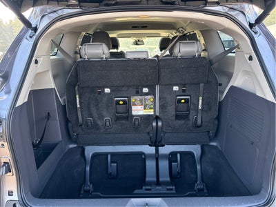 2024 Toyota Sienna LE