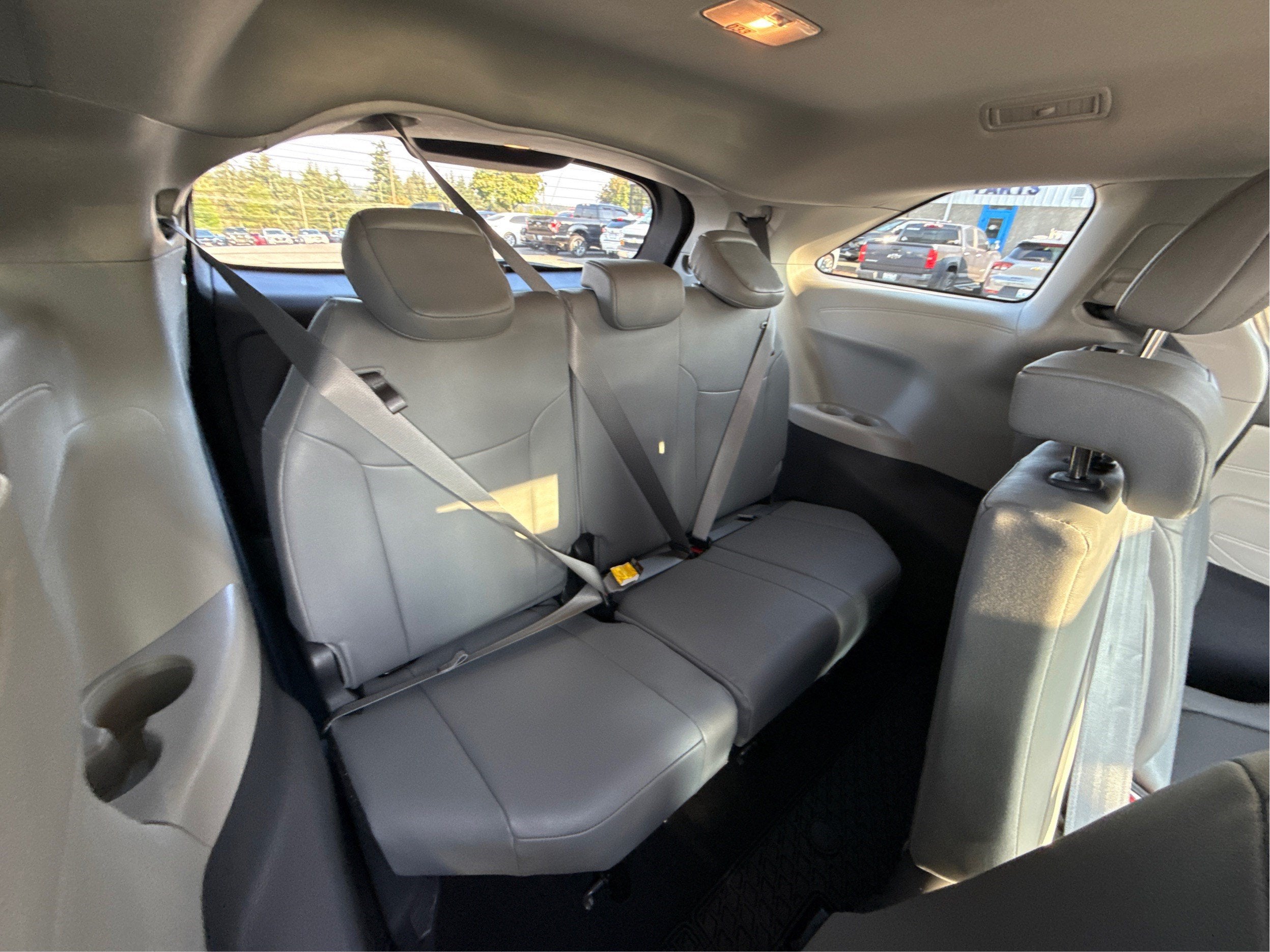 2024 Toyota Sienna LE