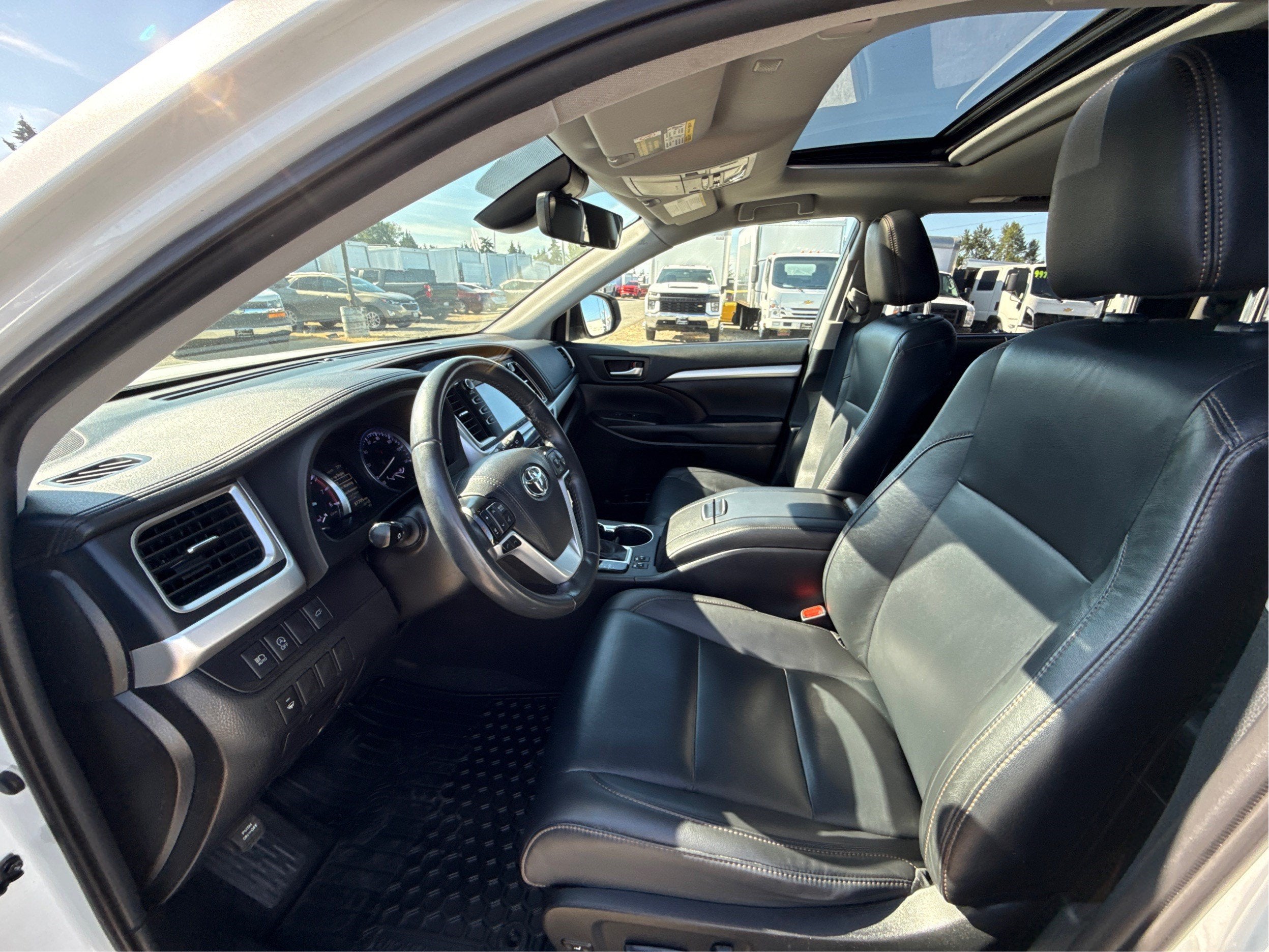 2019 Toyota Highlander SE