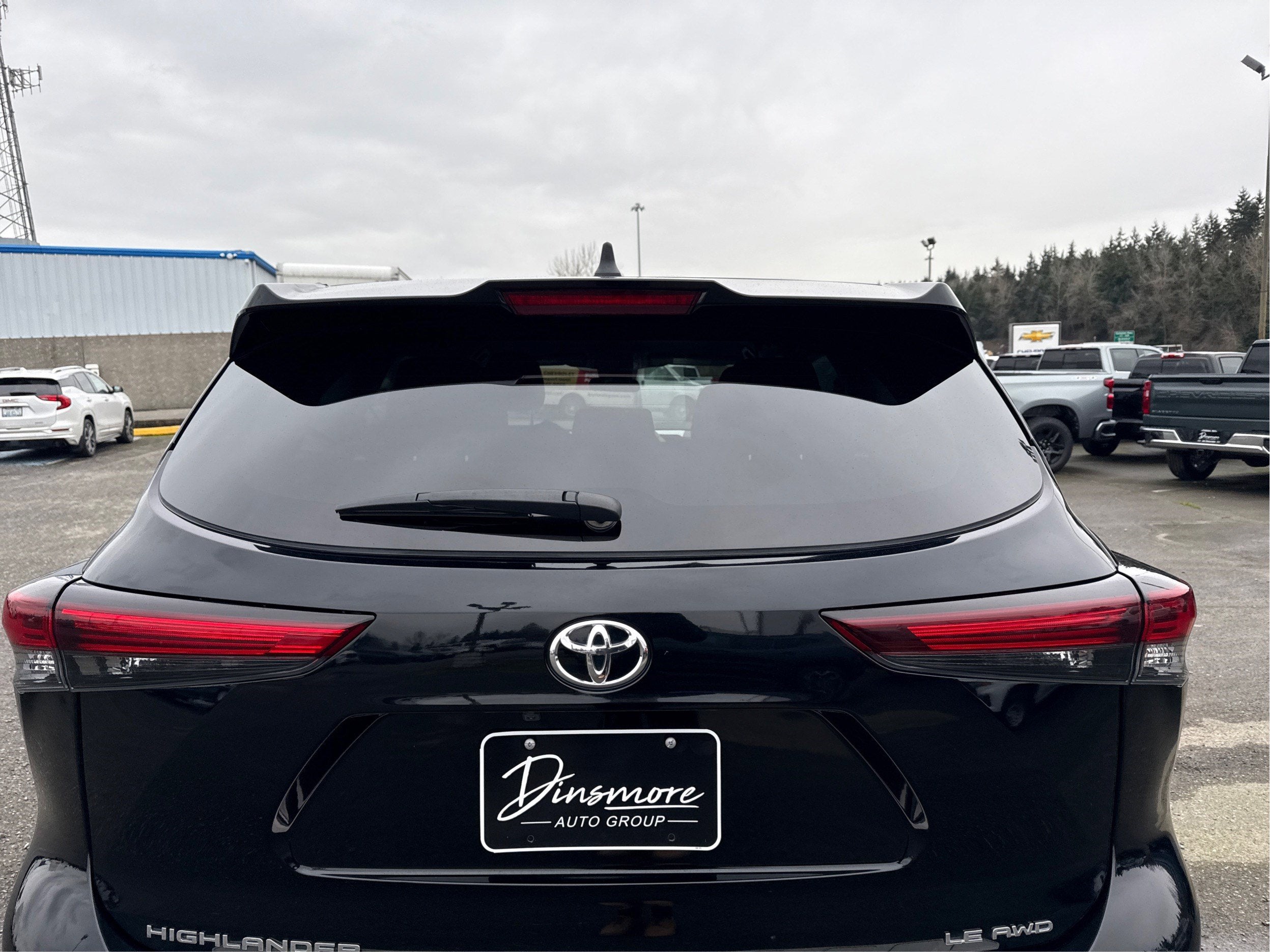 2024 Toyota Highlander LE