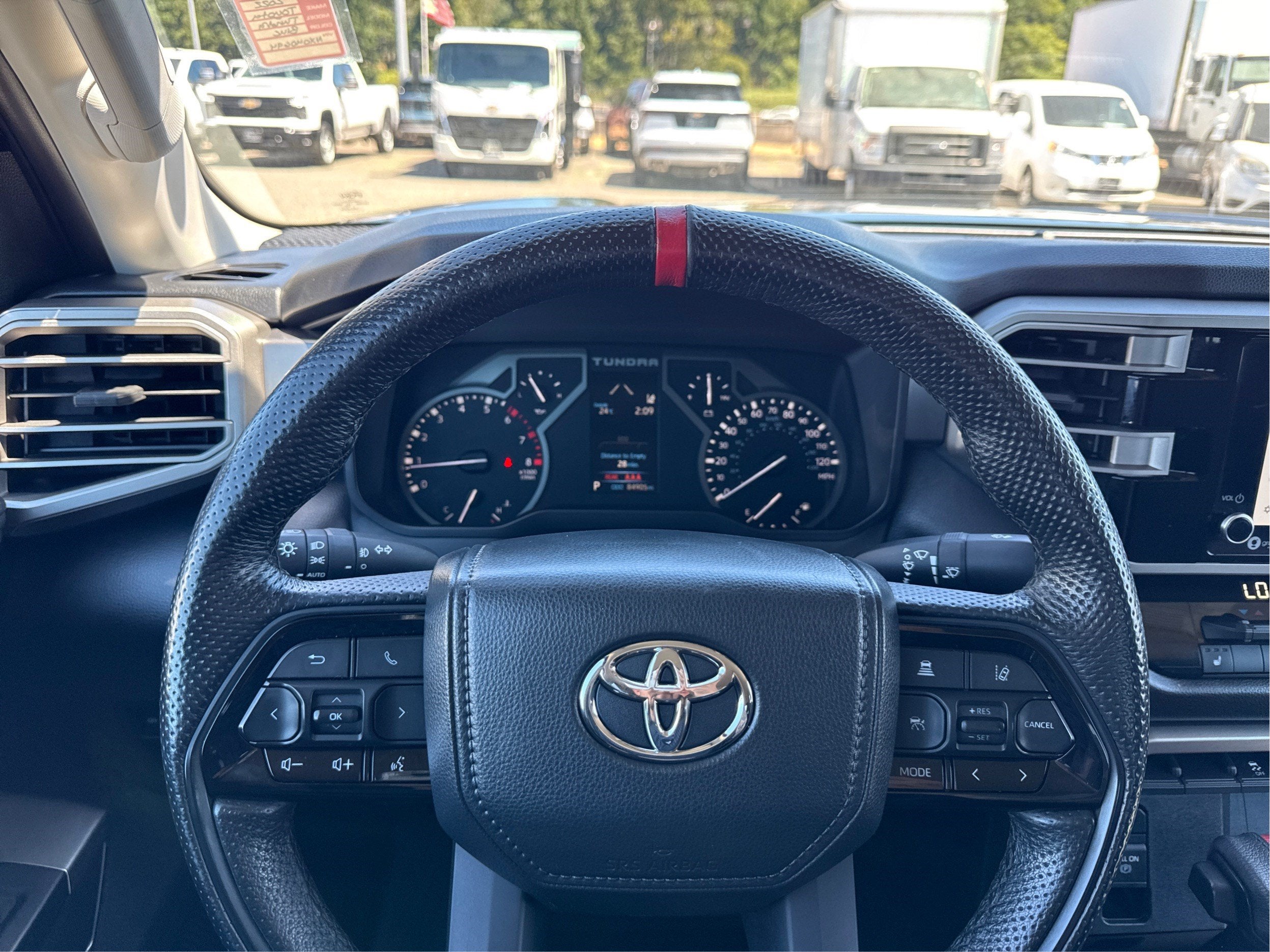 2022 Toyota Tundra 4WD SR5