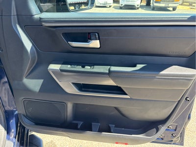 2022 Toyota Tundra 4WD SR5