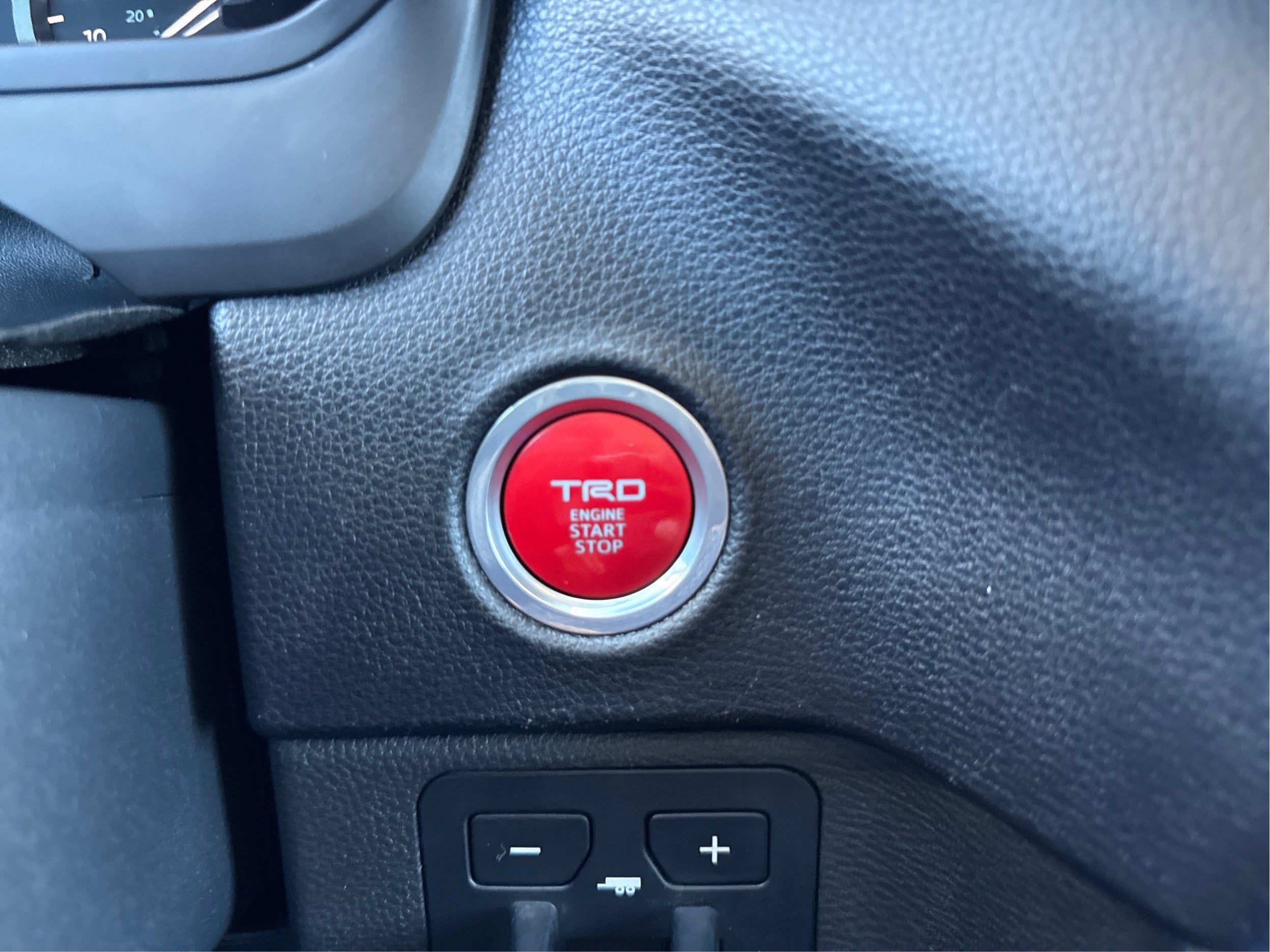 2022 Toyota Tundra 4WD SR5