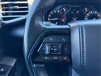 2022 Toyota Tundra 4WD SR5