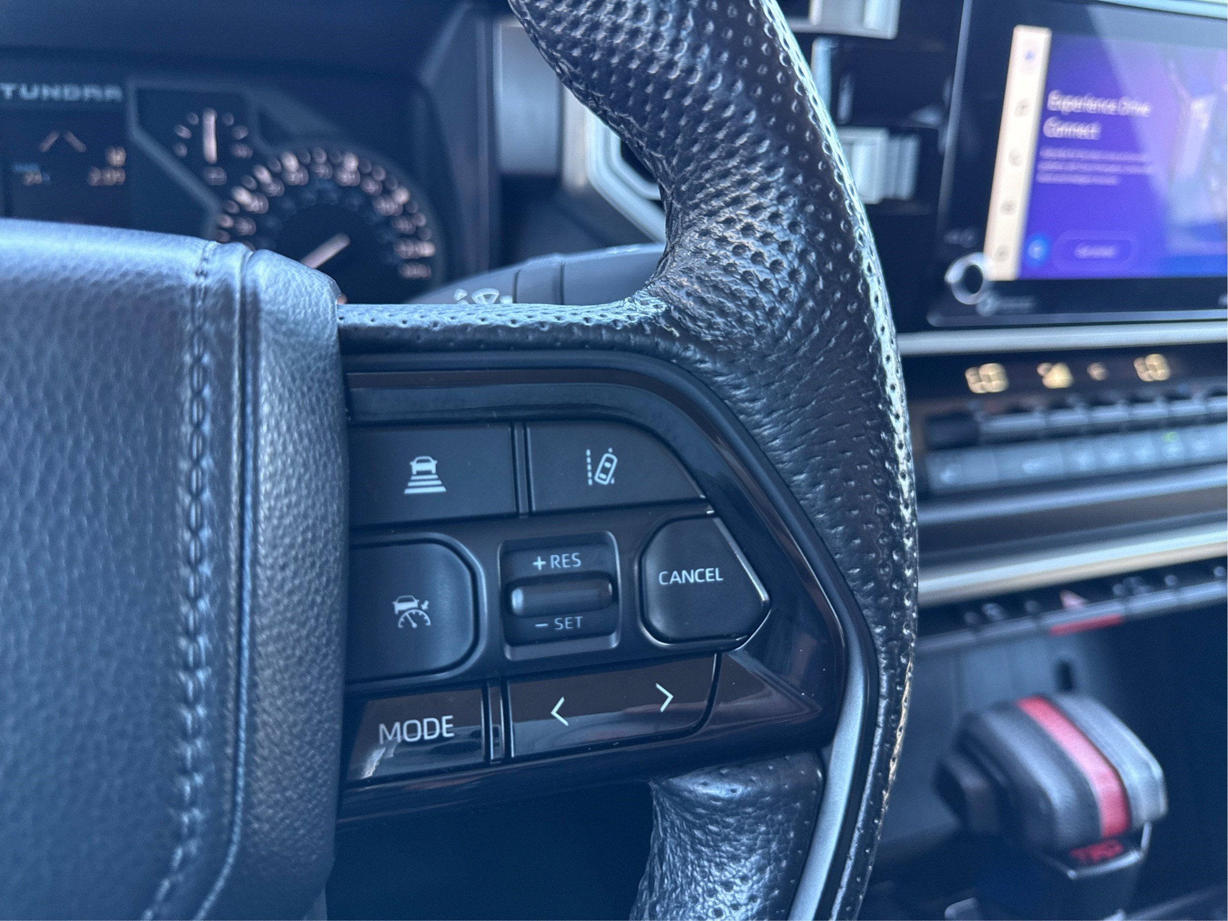 2022 Toyota Tundra 4WD SR5