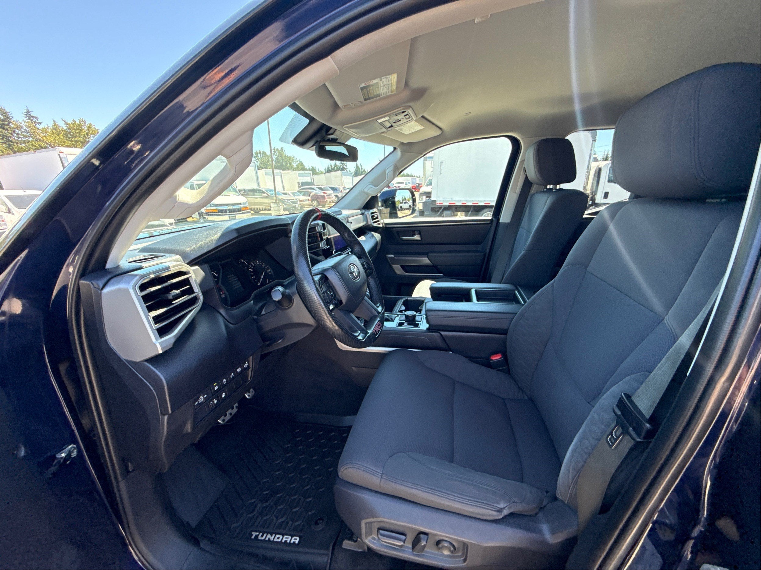 2022 Toyota Tundra 4WD SR5