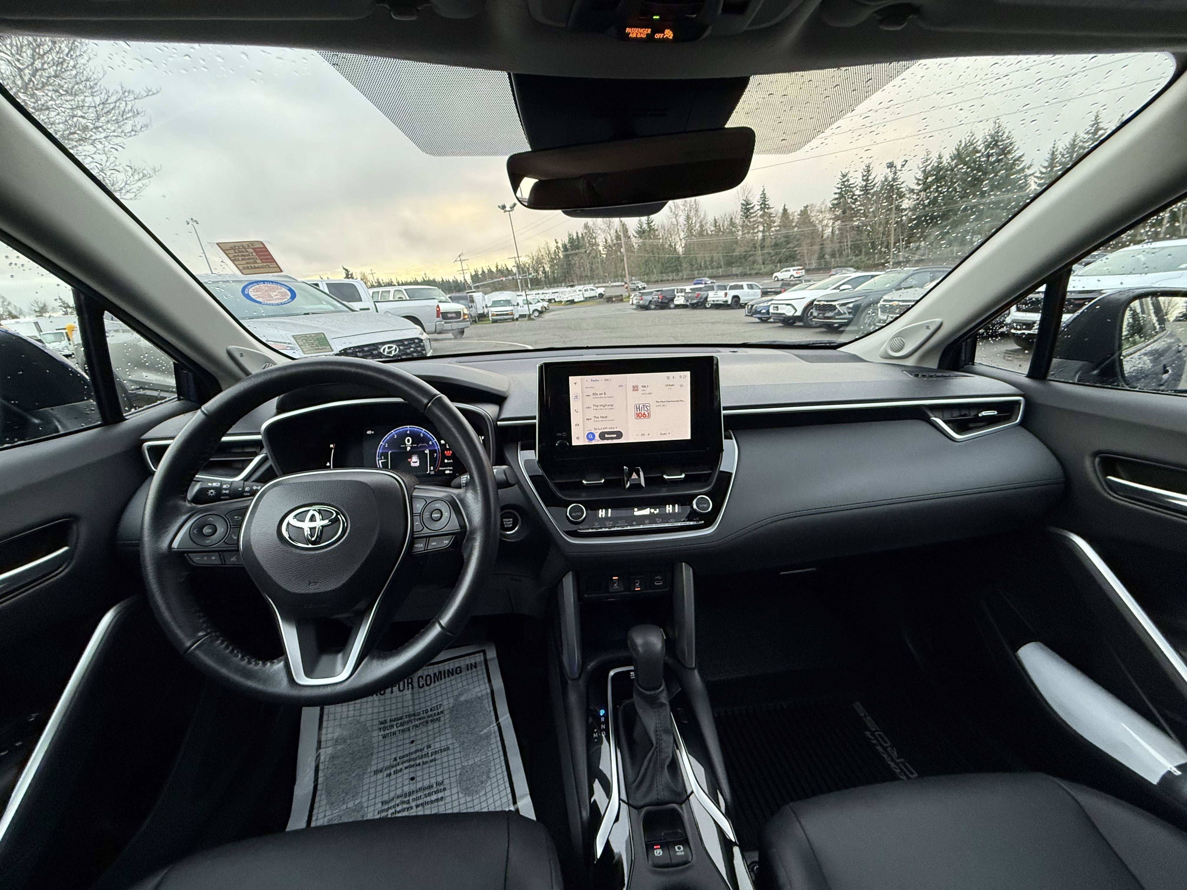 2023 Toyota Corolla Cross XLE