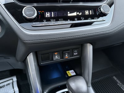 2023 Toyota Corolla Cross XLE