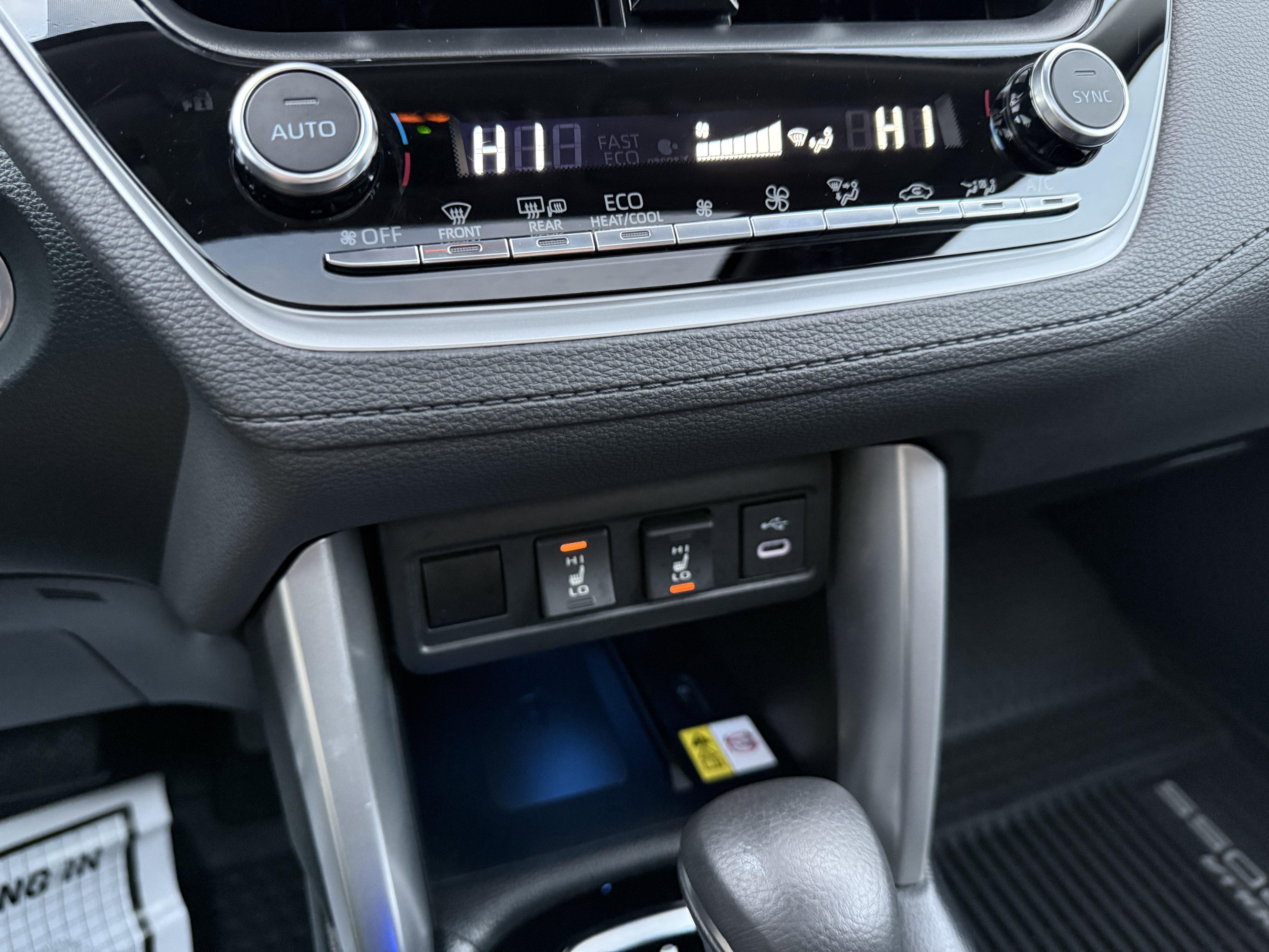 2023 Toyota Corolla Cross XLE