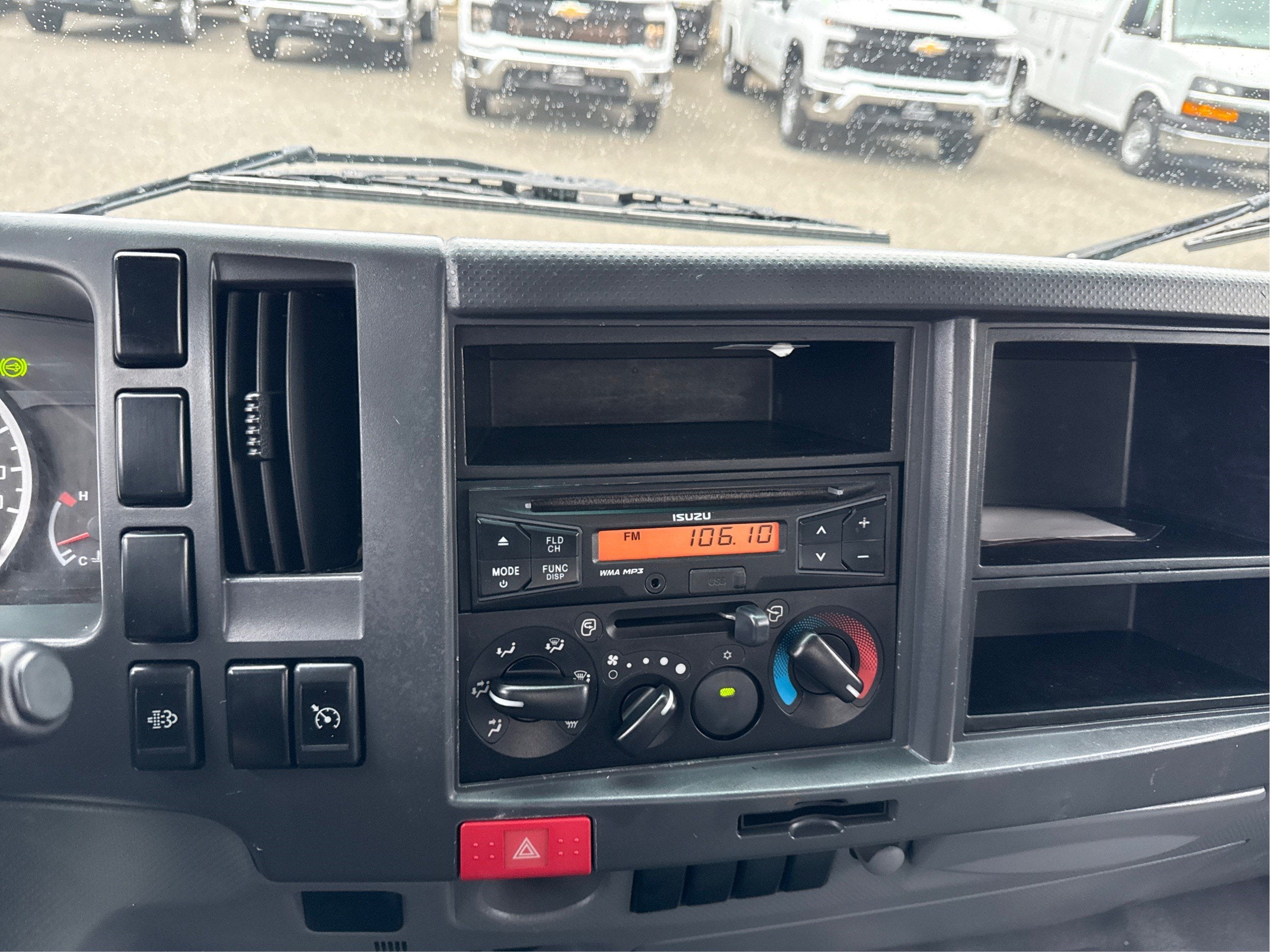 2016 Isuzu NPR DSL REG AT IBT PWL