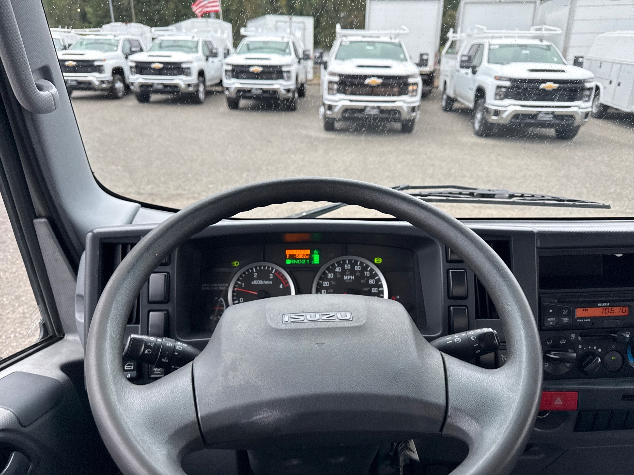 2016 Isuzu NPR DSL REG AT IBT PWL