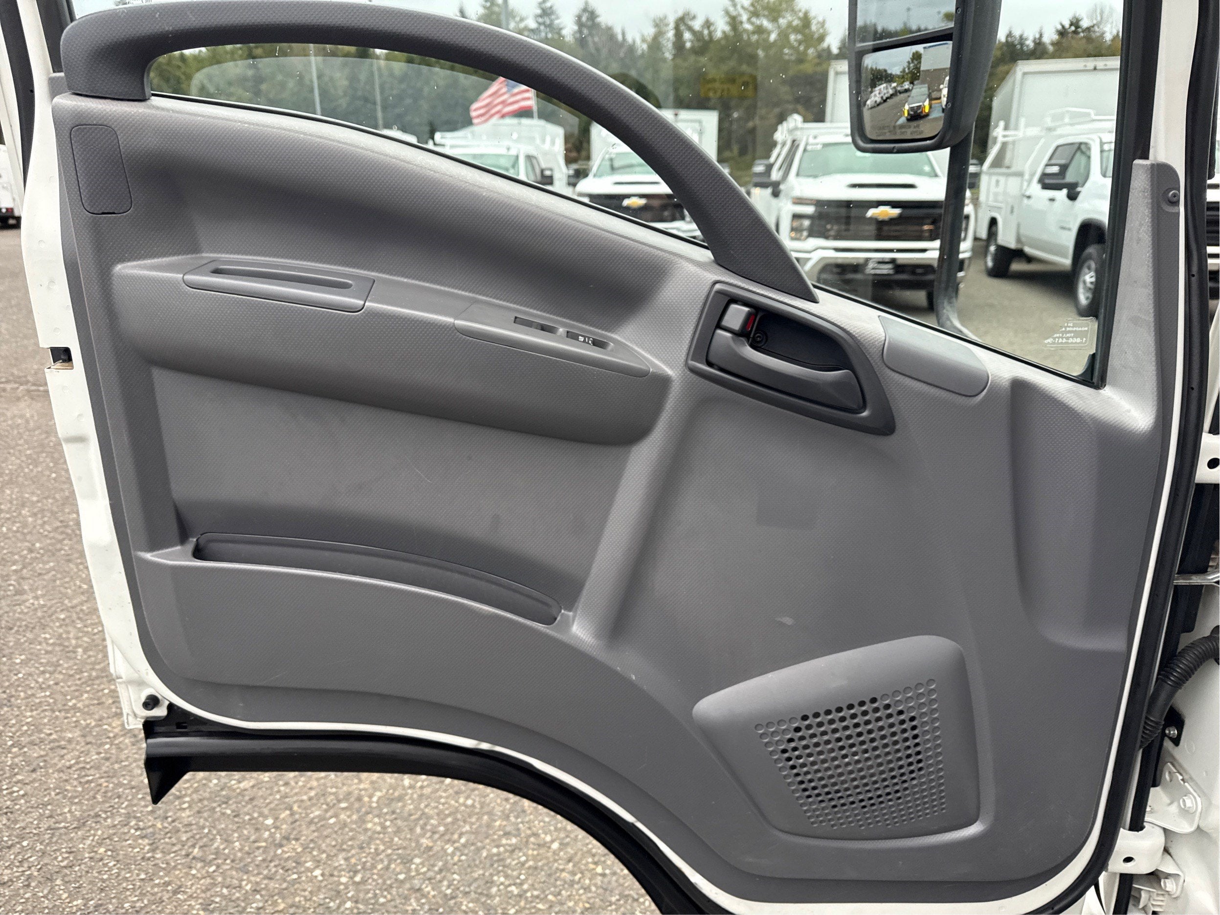 2016 Isuzu NPR DSL REG AT IBT PWL