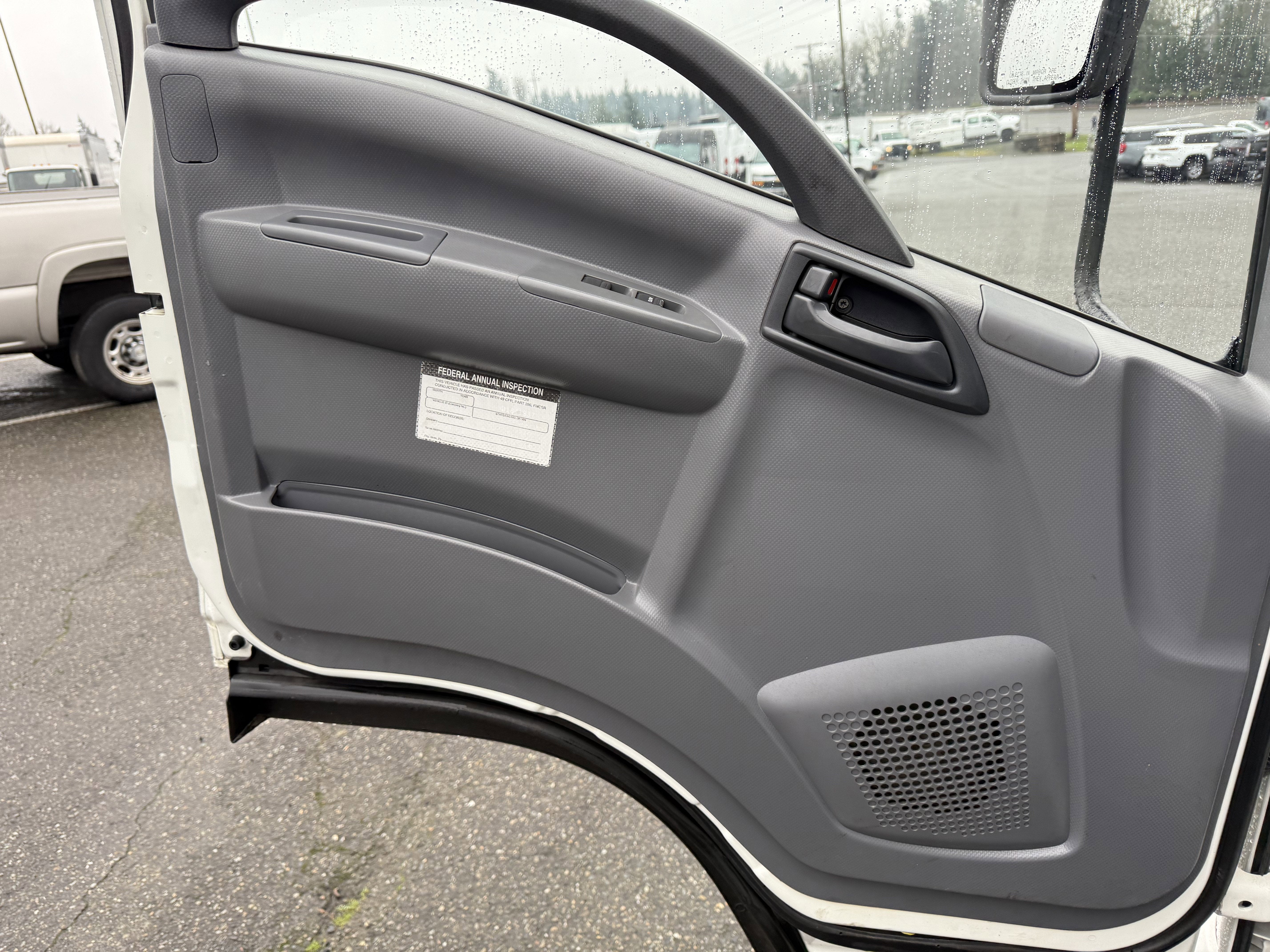 2014 Isuzu NPR HD DSL REG AT IBT PWL