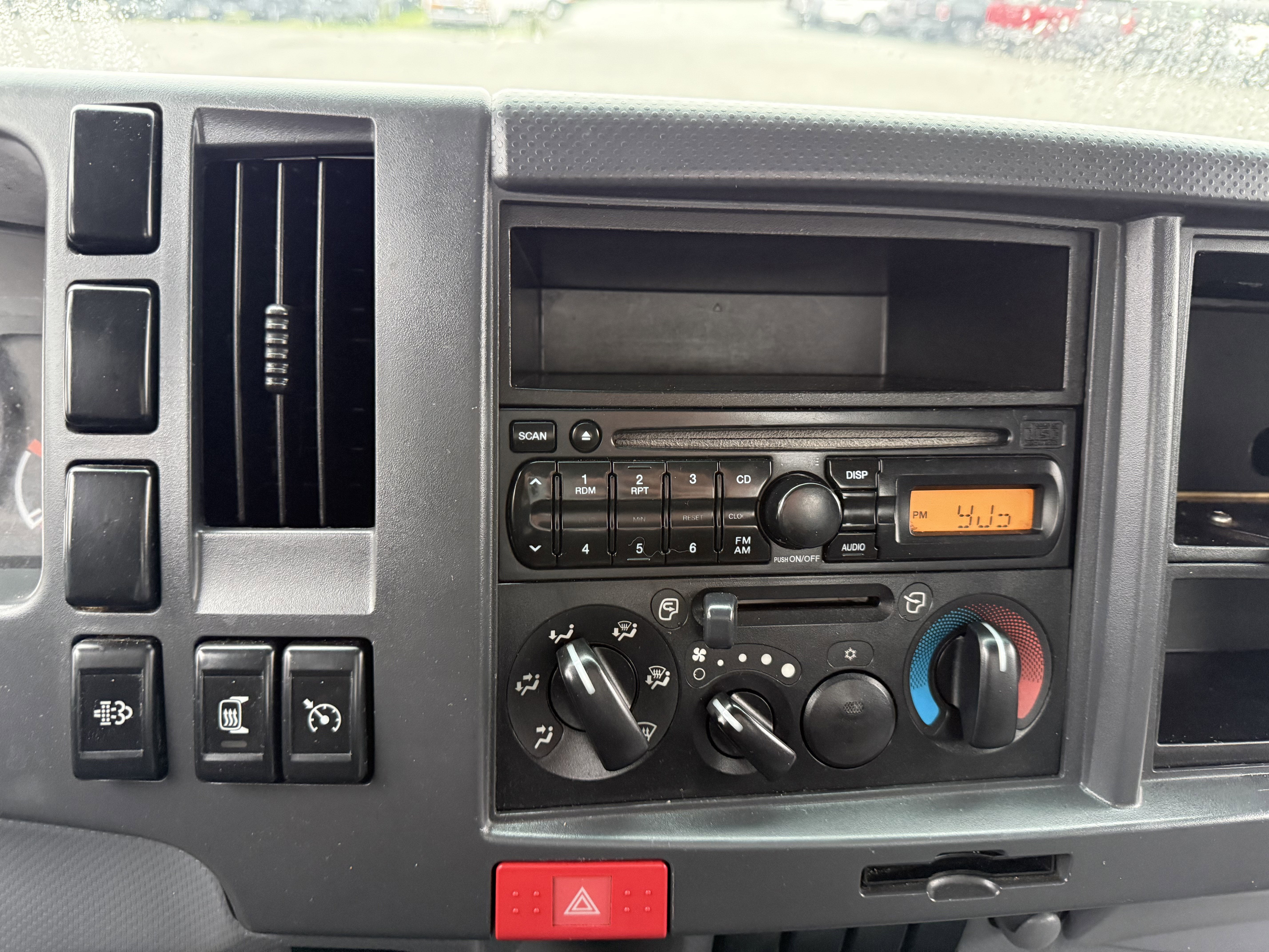 2014 Isuzu NPR HD DSL REG AT IBT PWL