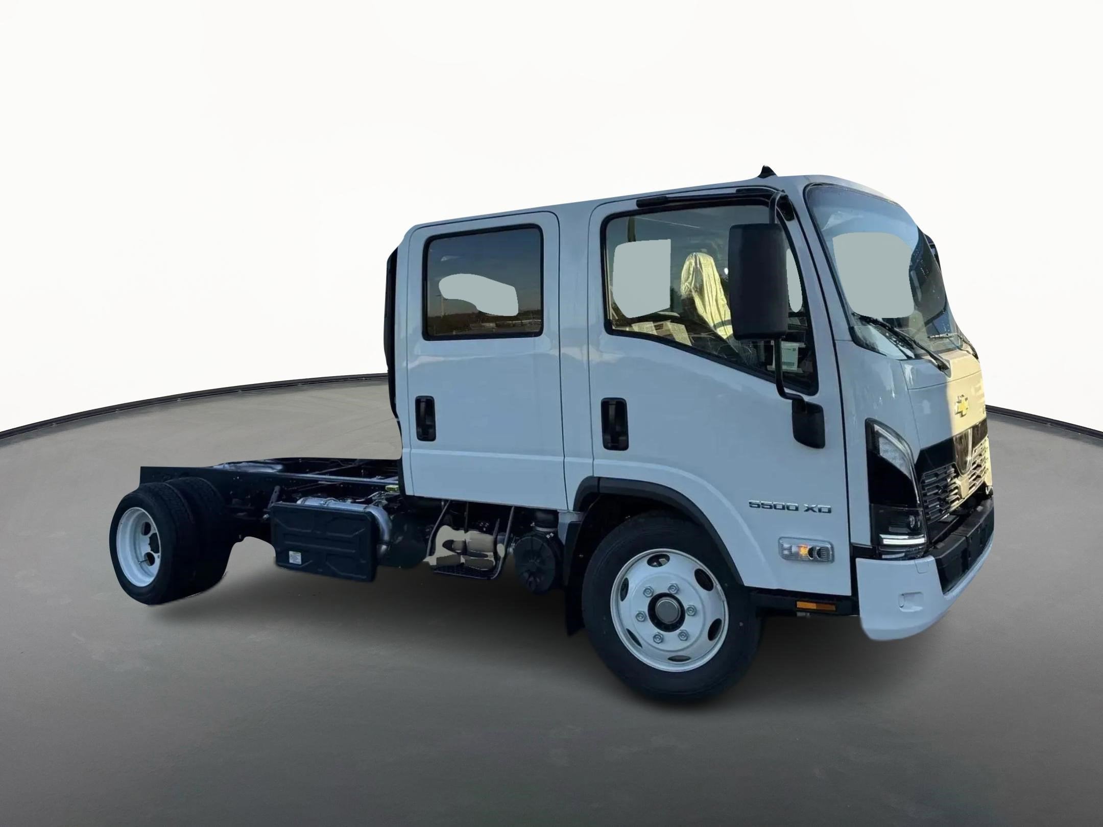 2025 Chevrolet Low Cab Forward 5500 XD Base