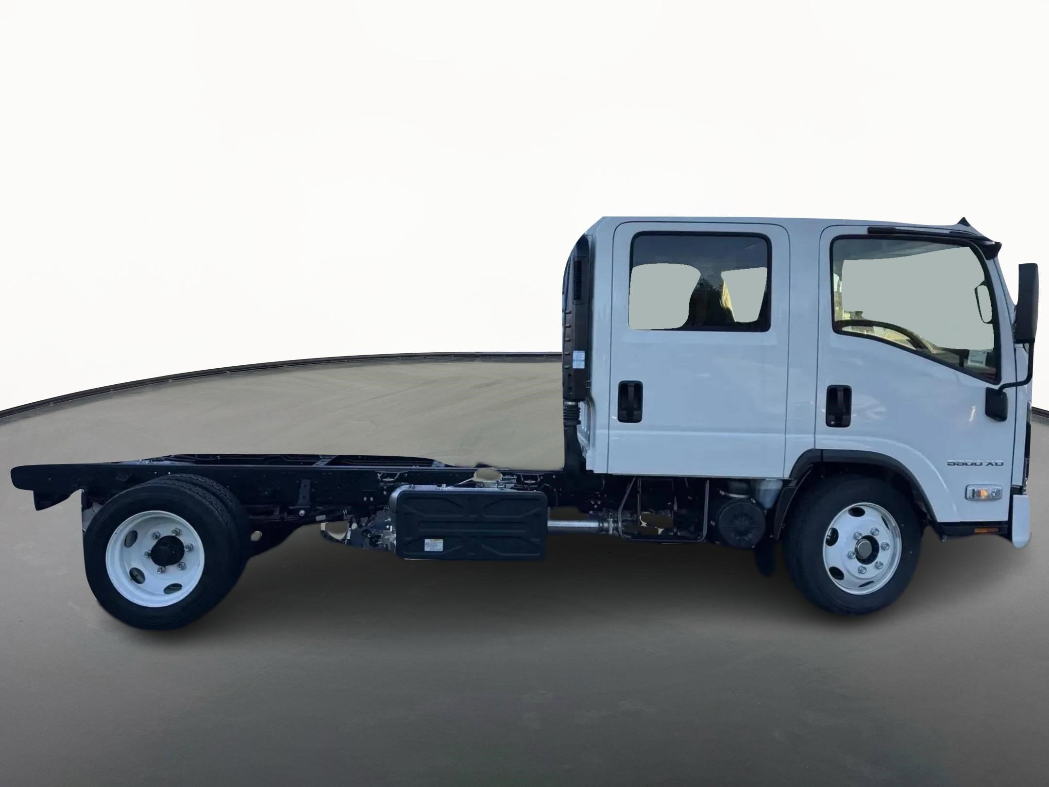 2025 Chevrolet Low Cab Forward 5500 XD Base