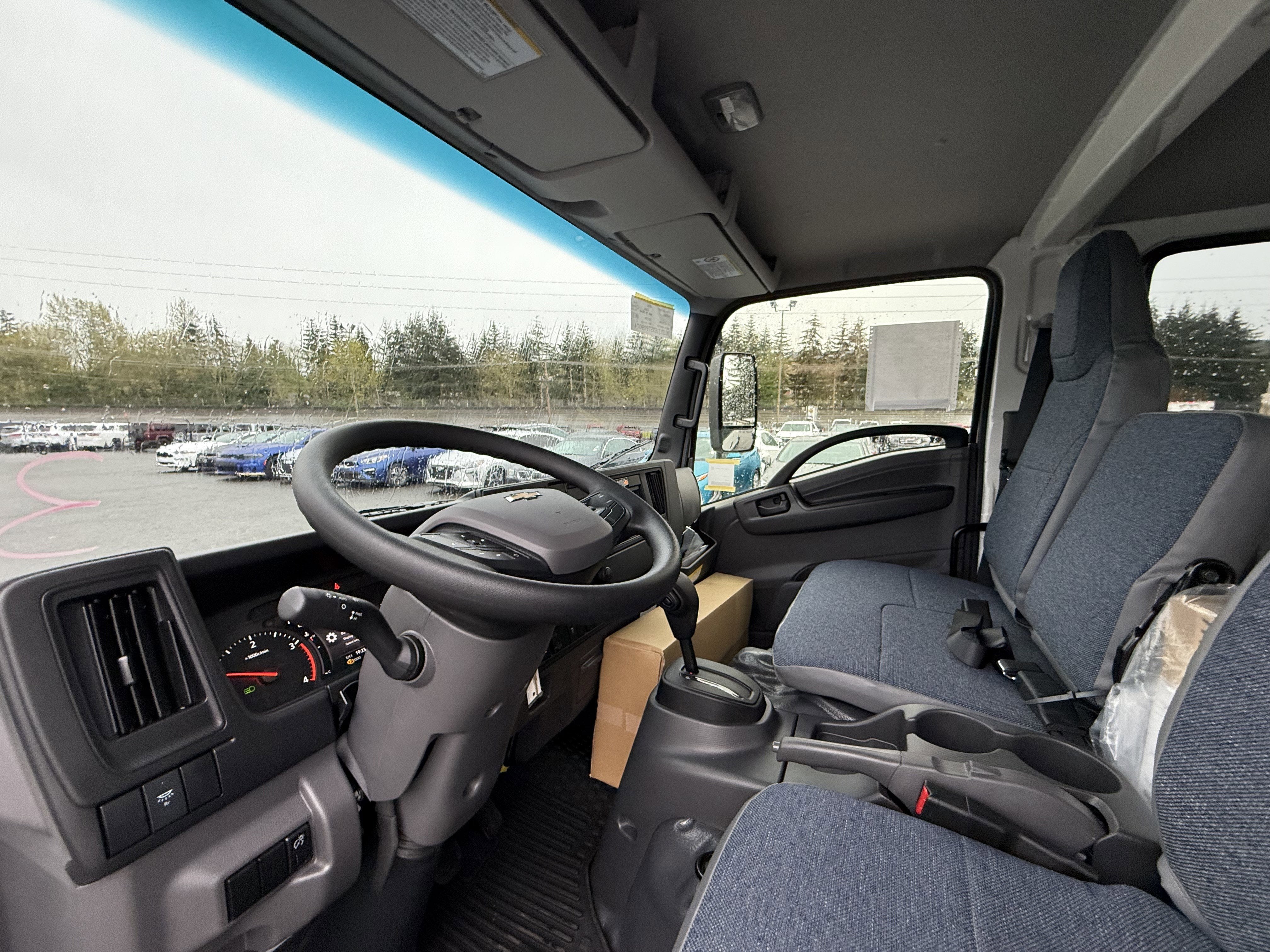 2025 Chevrolet Low Cab Forward 5500 XD Base