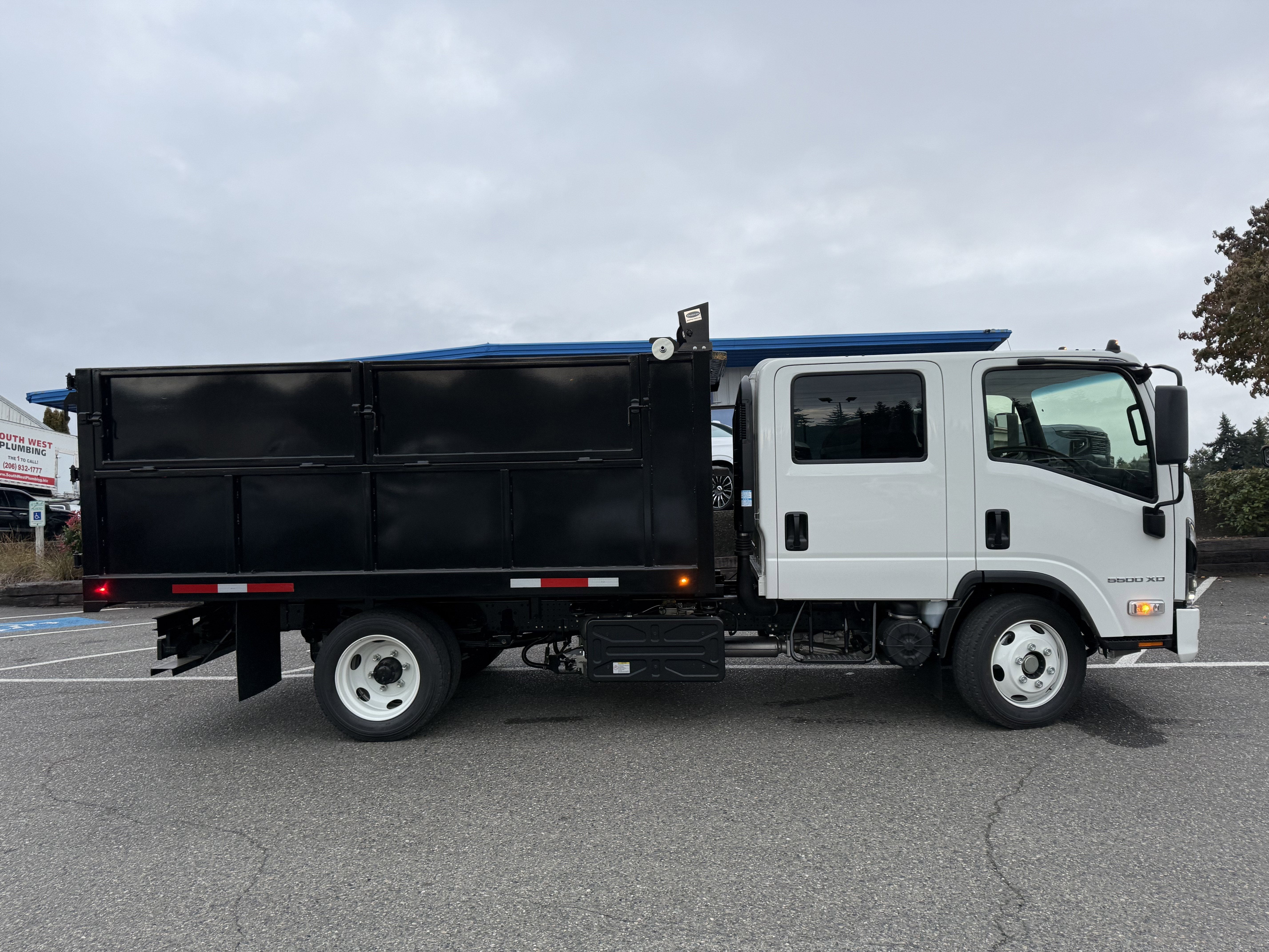 2025 Chevrolet Low Cab Forward 5500 XD Base