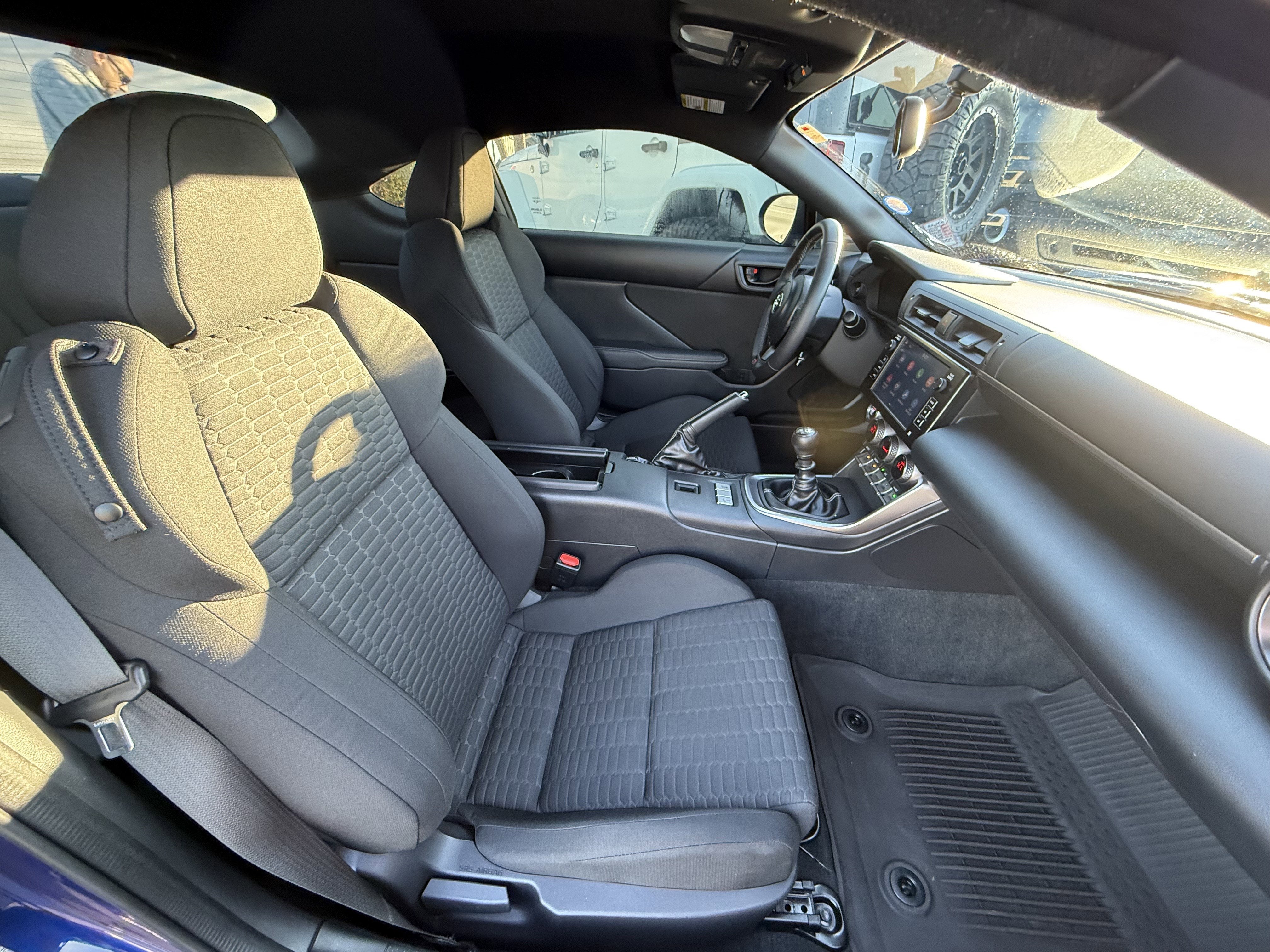 2023 Toyota GR86 2DR MT