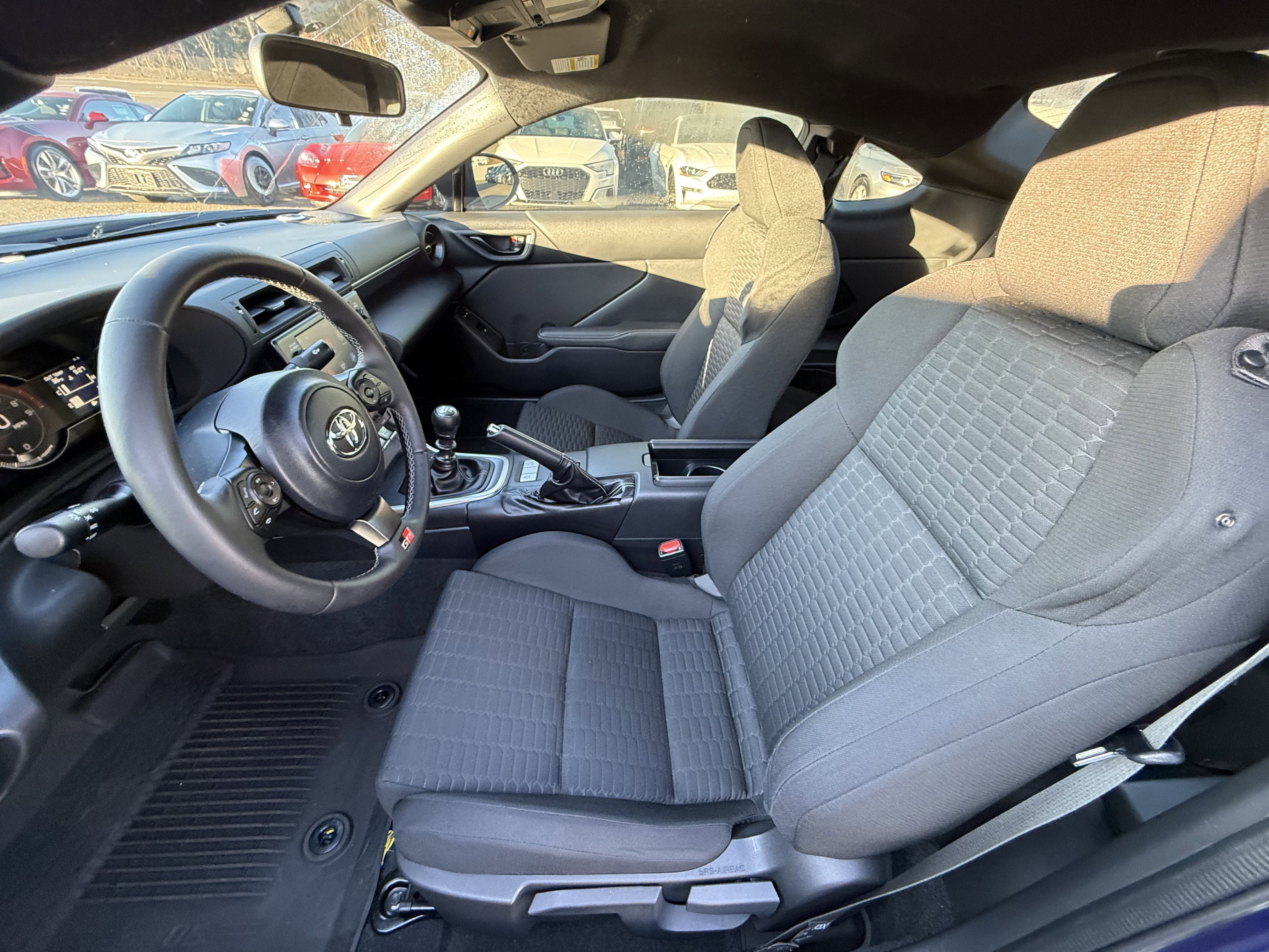 2023 Toyota GR86 2DR MT