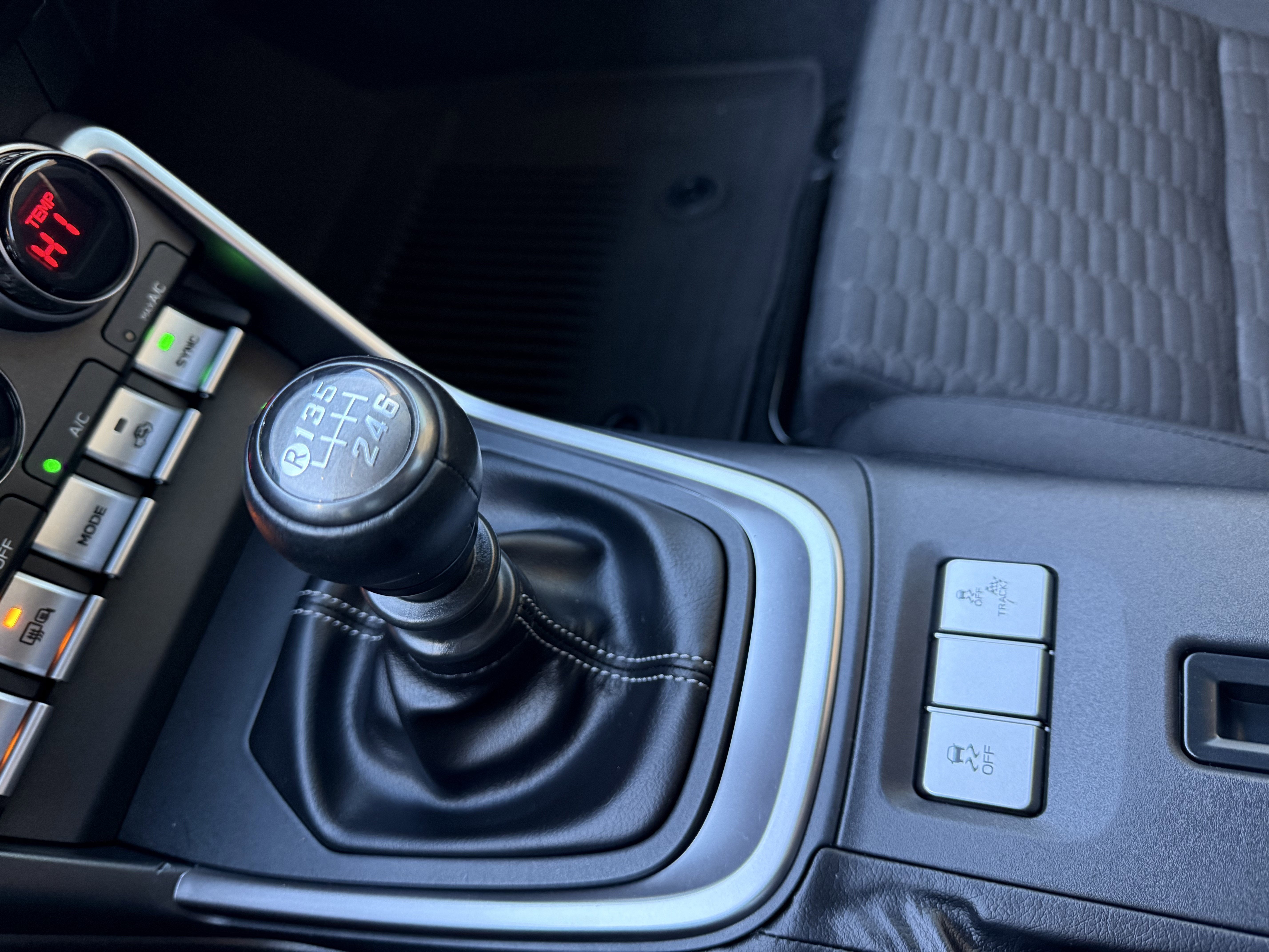 2023 Toyota GR86 2DR MT