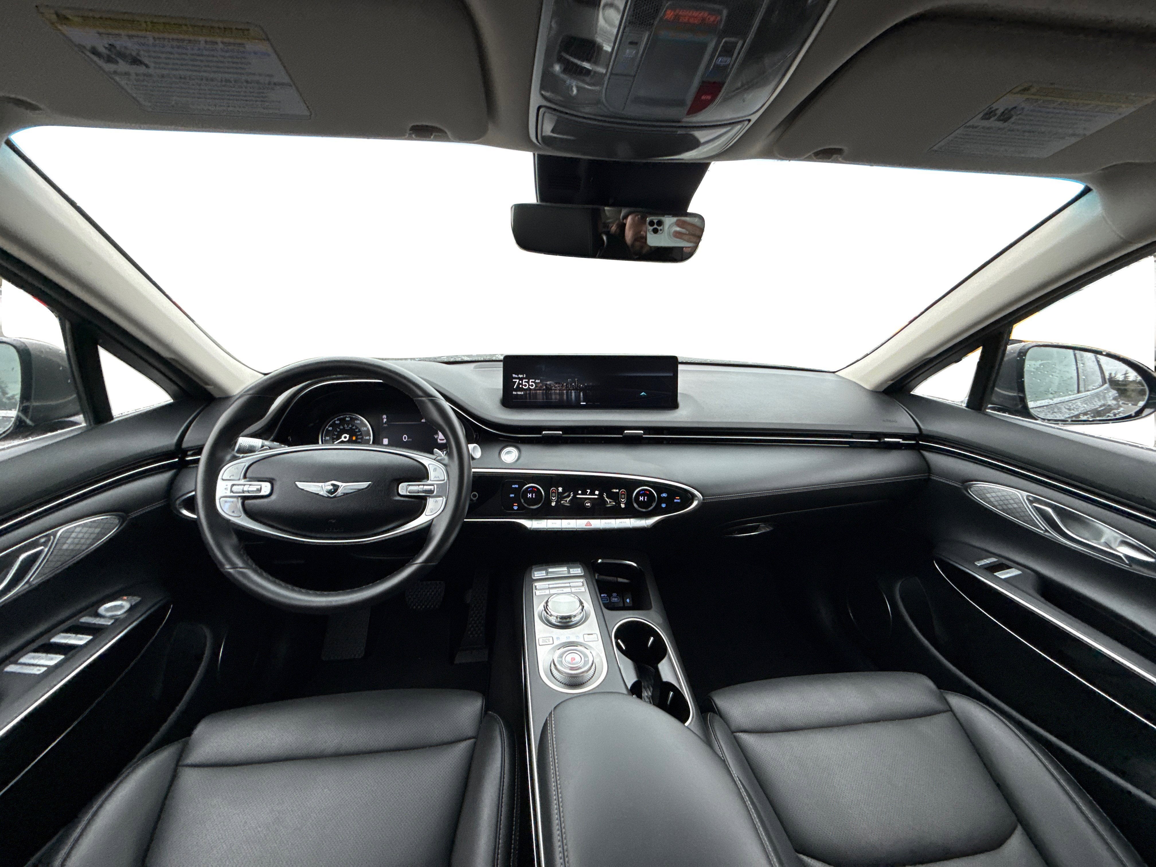2025 Genesis GV70 2.5T