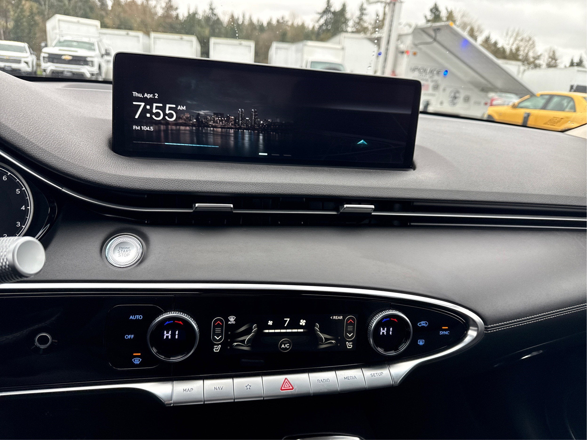 2025 Genesis GV70 2.5T