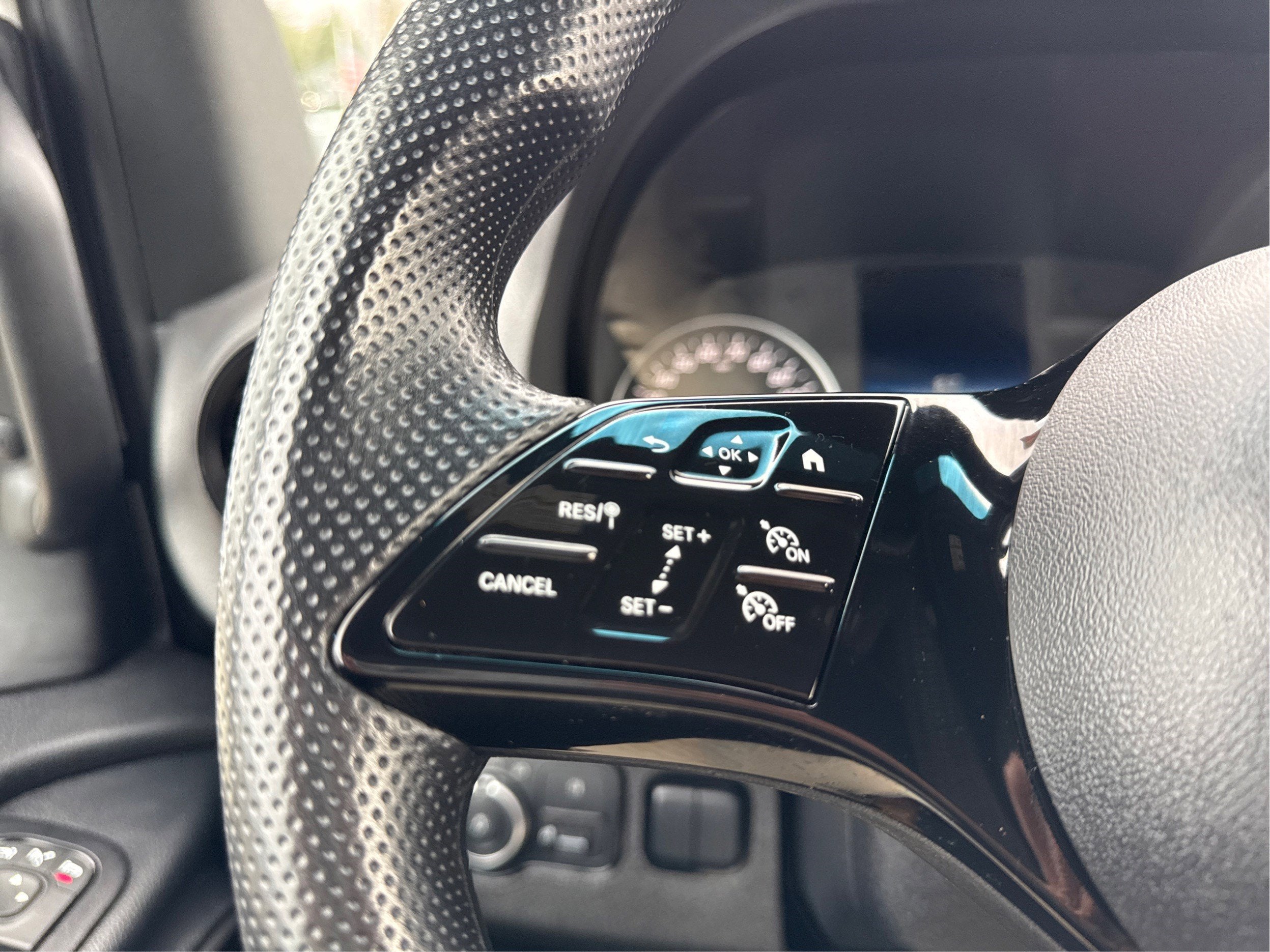 2025 Mercedes-Benz Sprinter Cargo Van Base