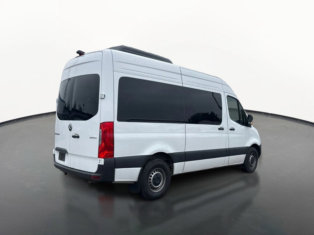 2024 Mercedes-Benz Sprinter Passenger Van 2500 STANDARD ROO