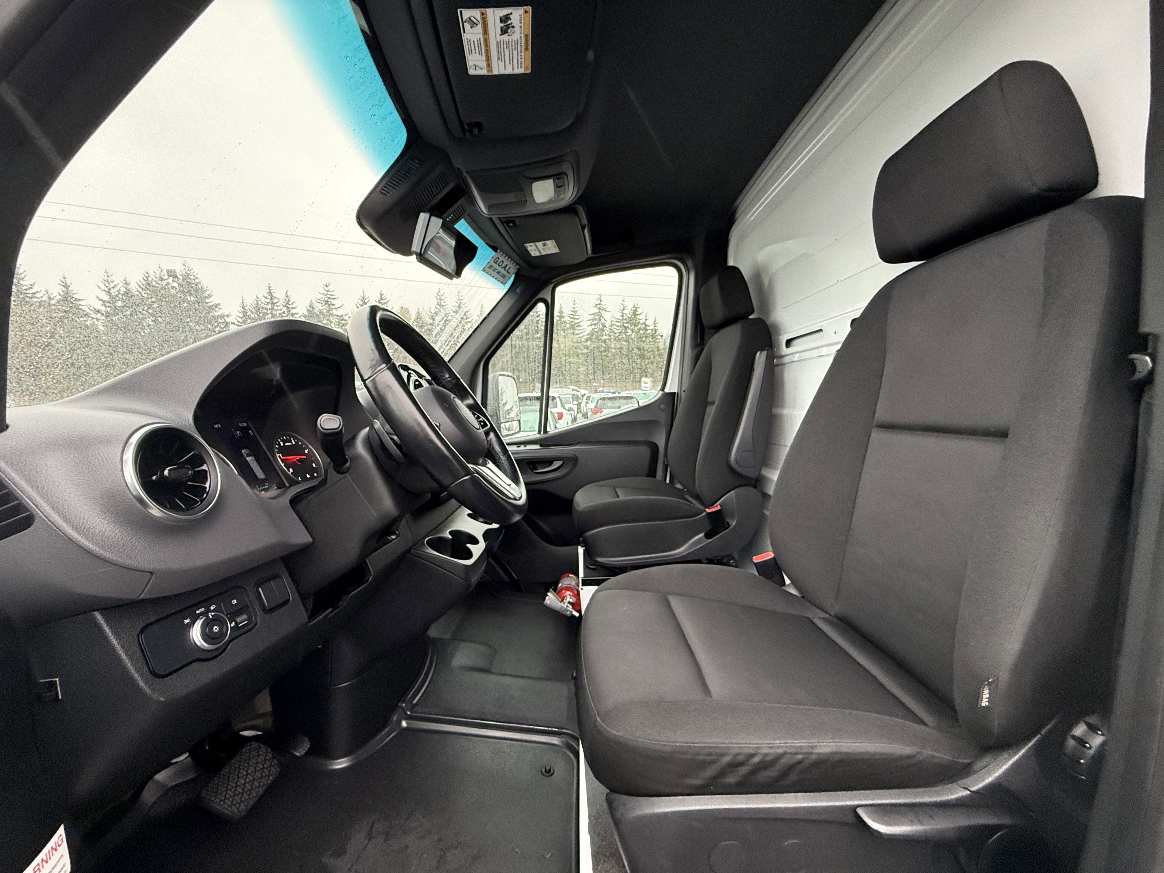 2021 Freightliner Sprinter Cab Chassis Base