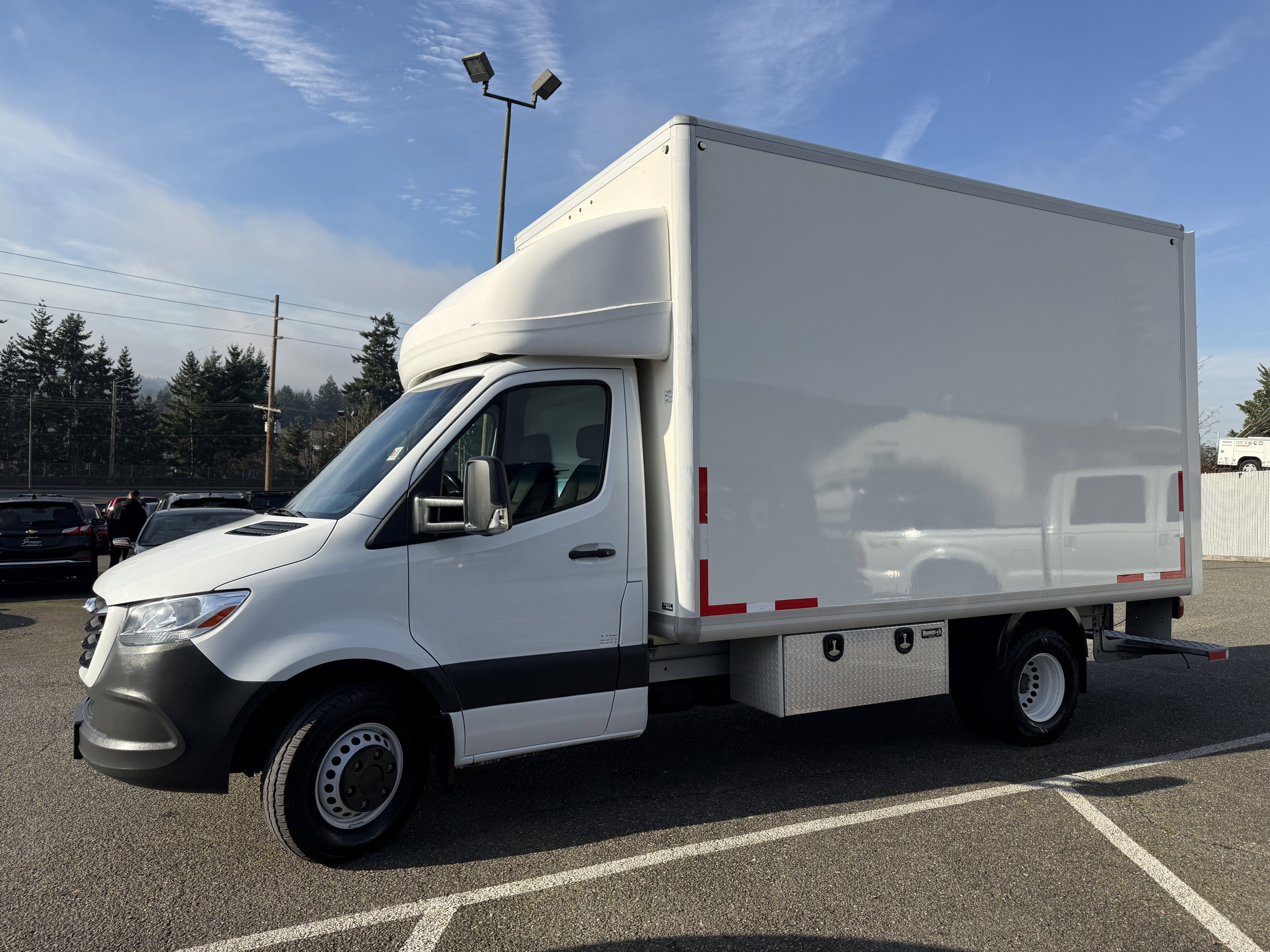 2021 Freightliner Sprinter Cab Chassis Base