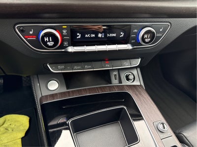 2024 Audi Q5 S line Premium Plus