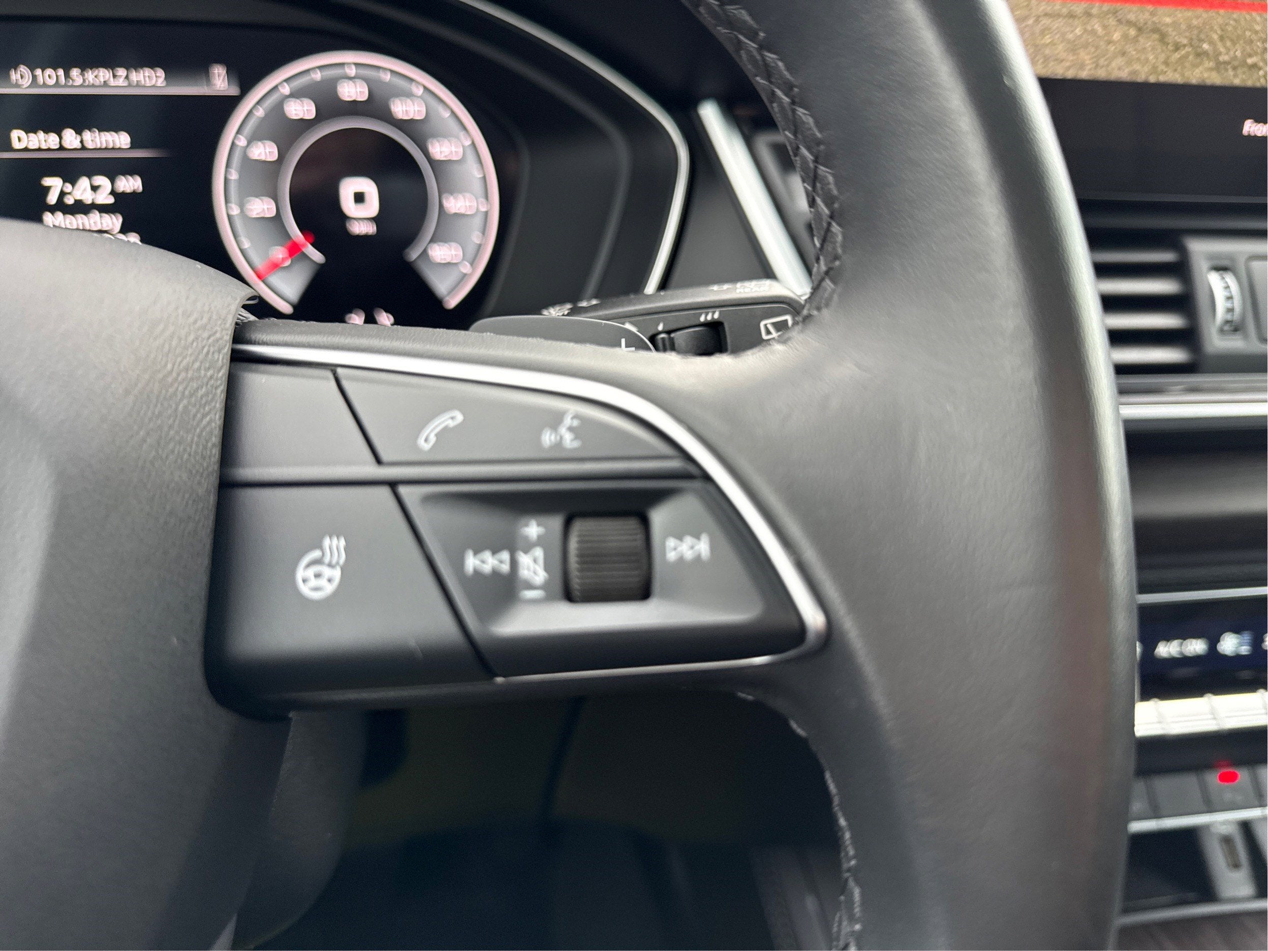 2024 Audi Q5 S line Premium Plus