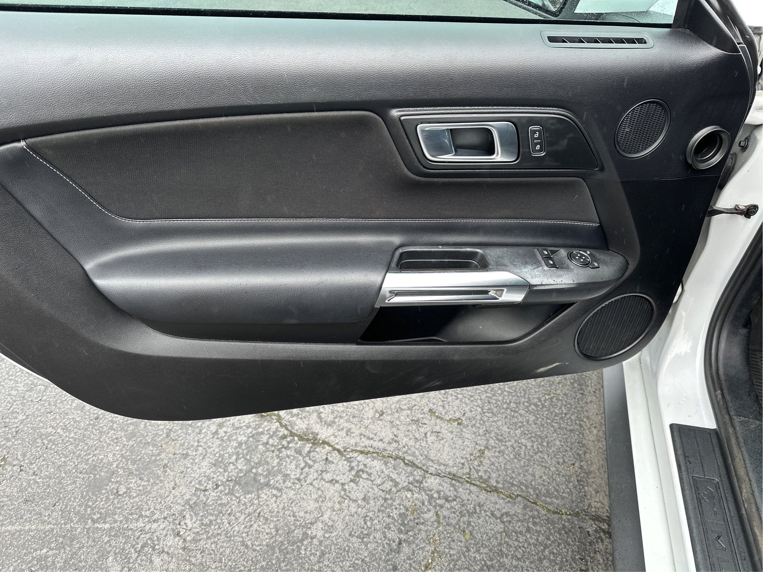 2021 Ford Mustang EcoBoost