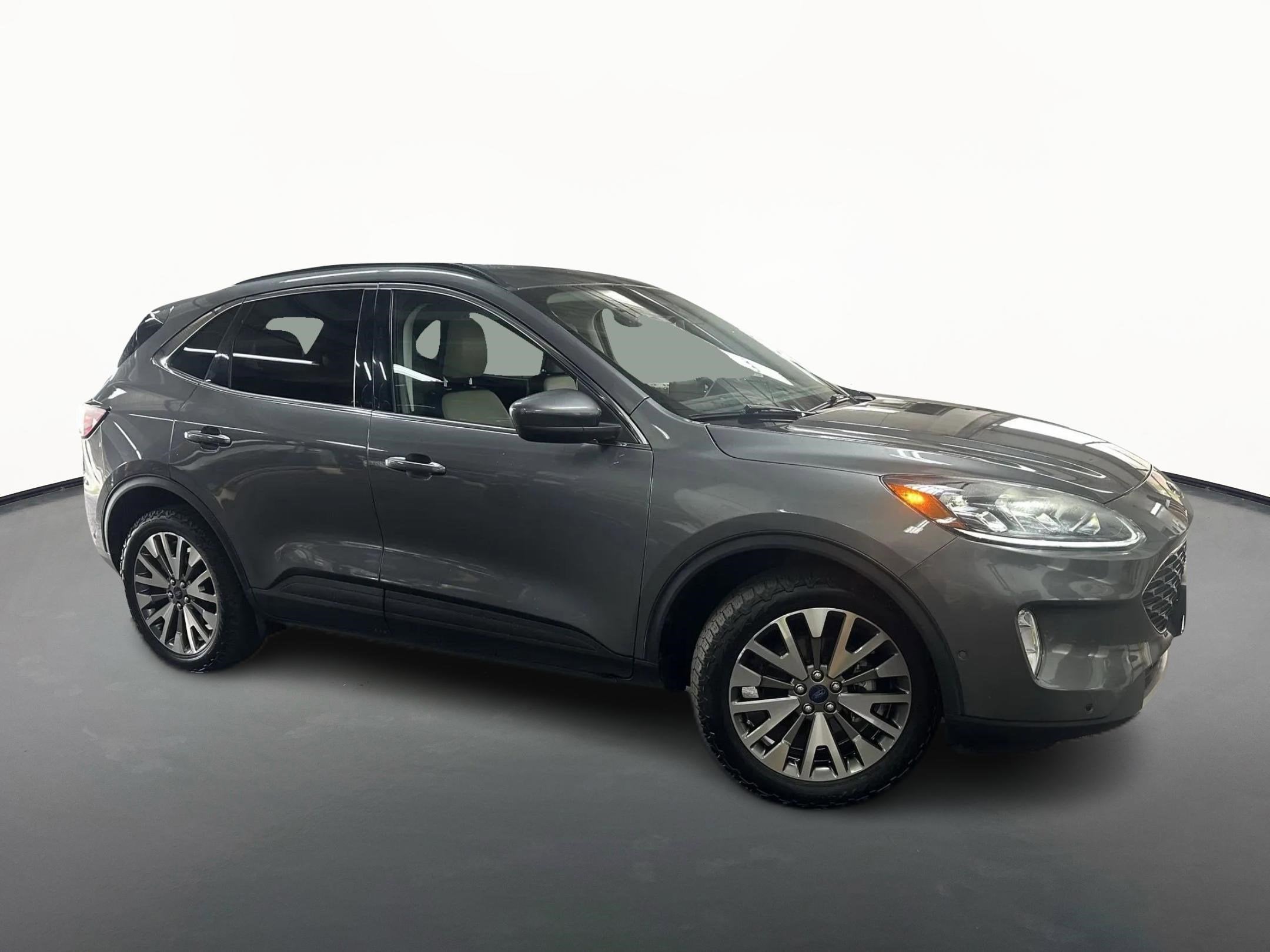 2021 Ford Escape Titanium Hybrid AWD