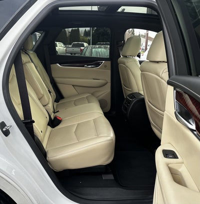 2017 Cadillac XT5 Luxury FWD