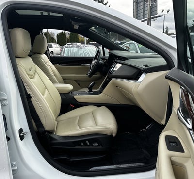 2017 Cadillac XT5 Luxury FWD