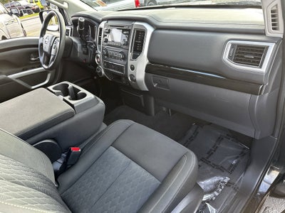 2017 Nissan Titan SV