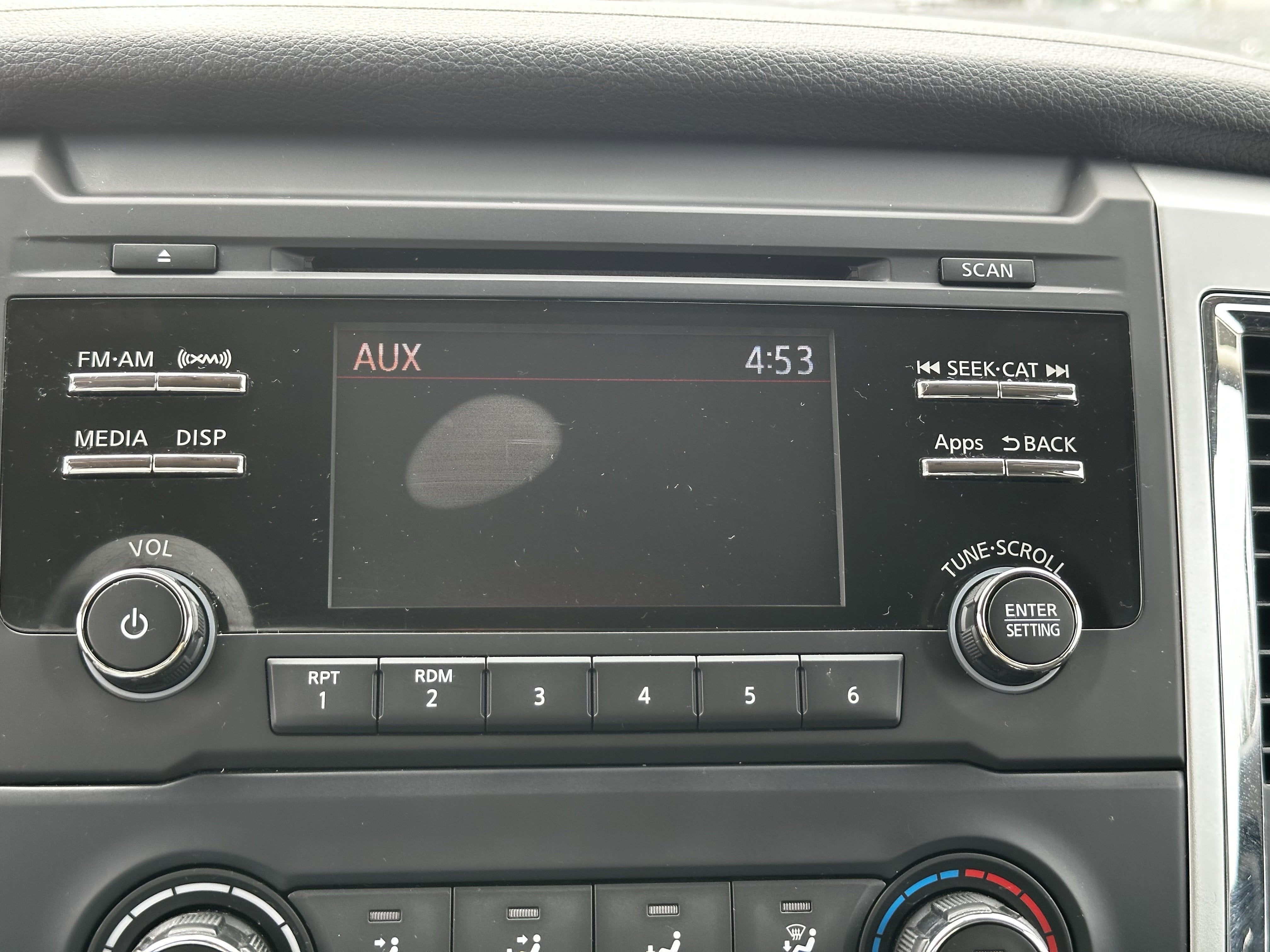 2017 Nissan Titan SV