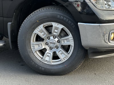 2017 Nissan Titan SV