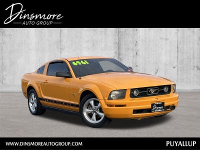 2007 Ford Mustang Deluxe
