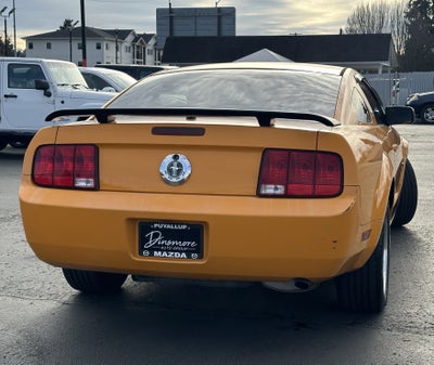 2007 Ford Mustang Deluxe