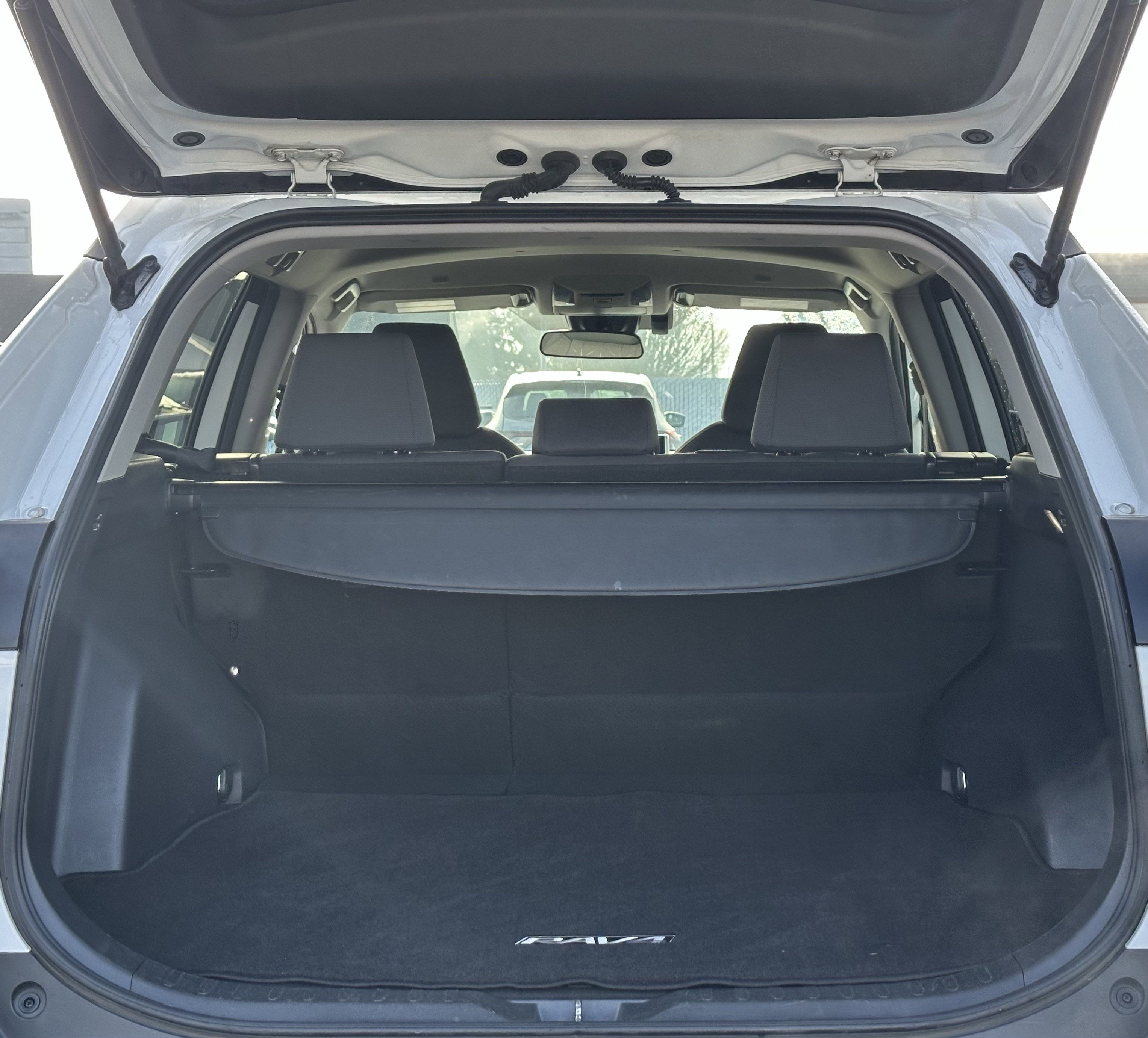 2024 Toyota RAV4 XLE AWD