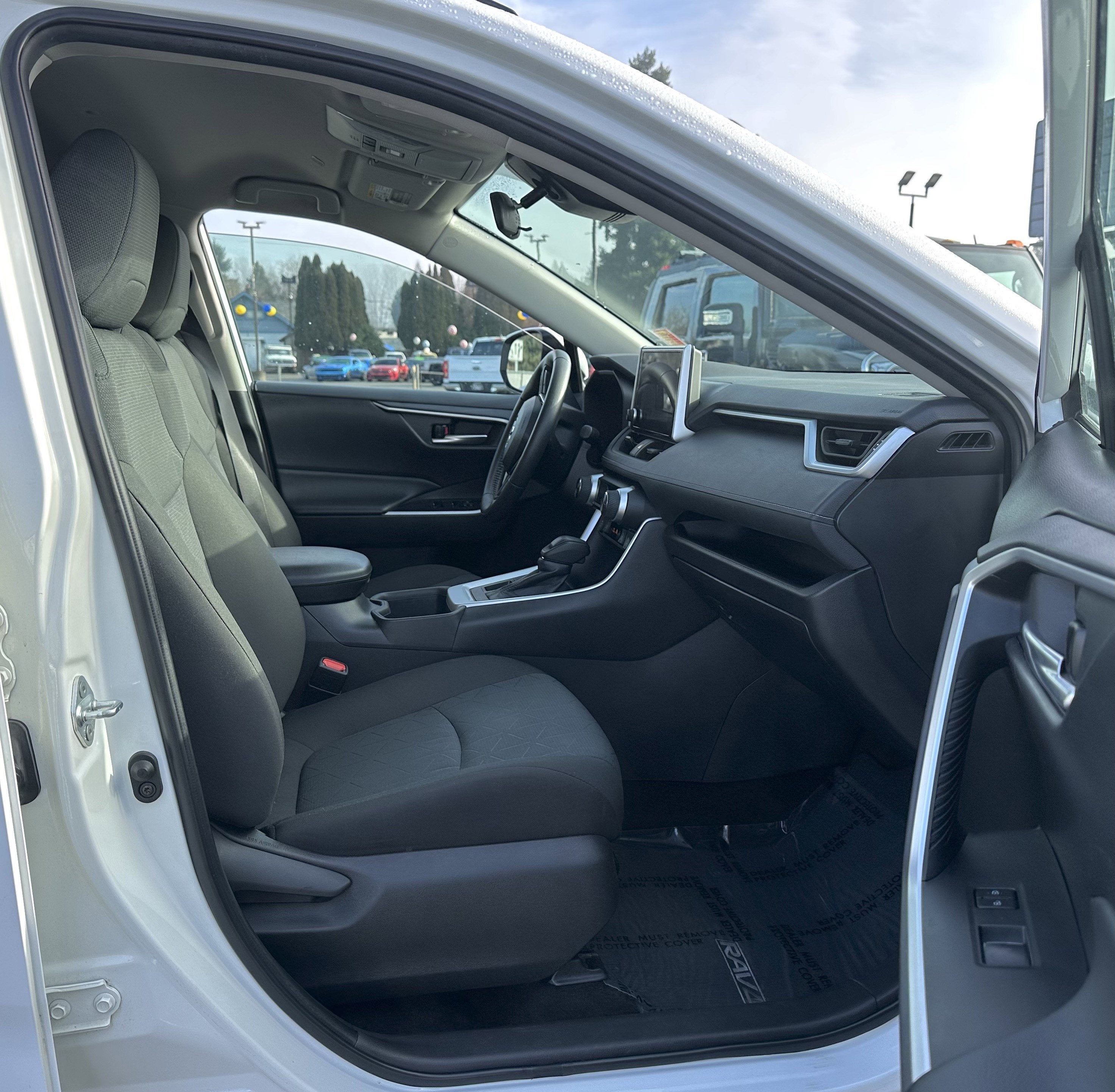 2024 Toyota RAV4 XLE AWD