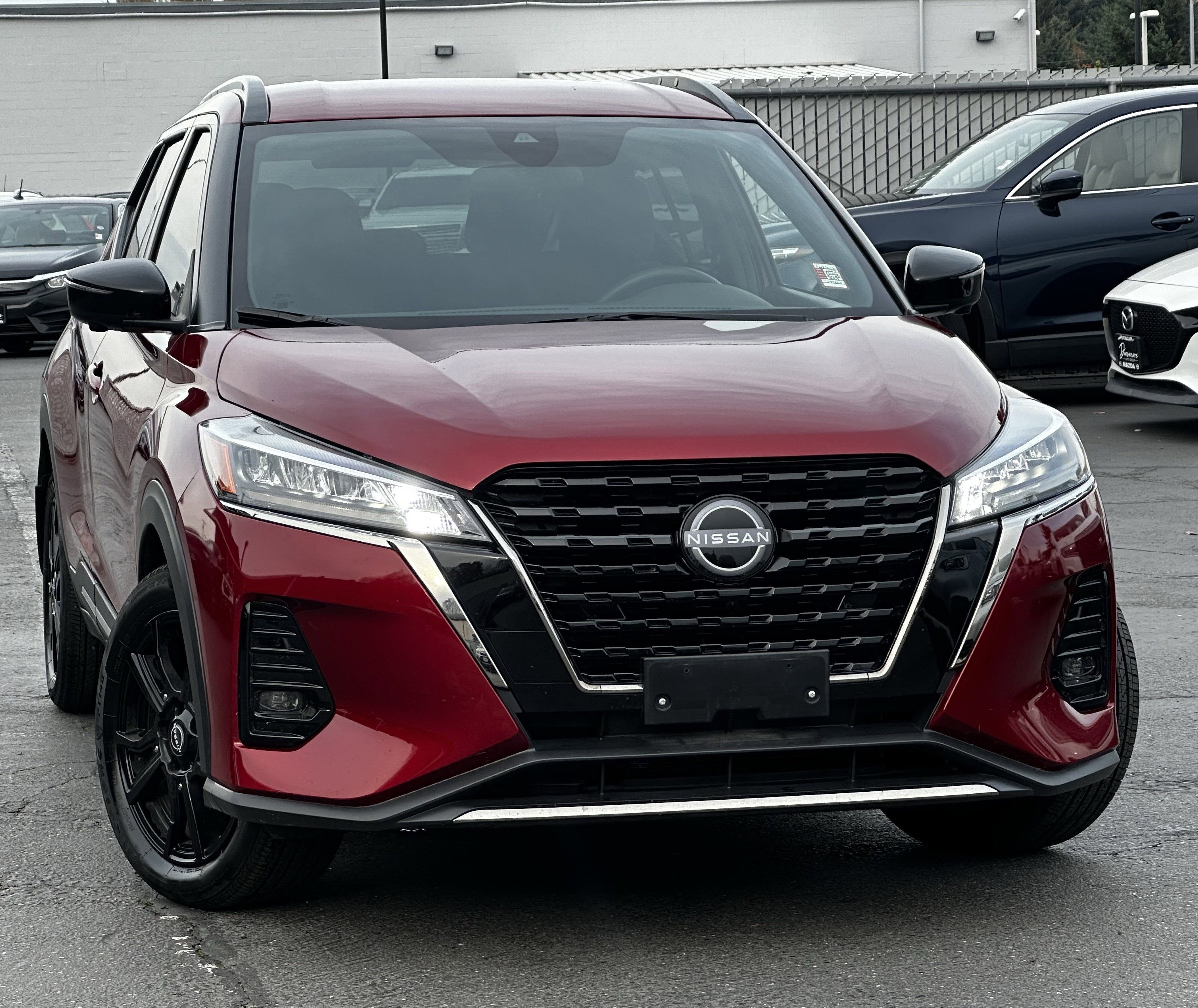 2023 Nissan Kicks SR