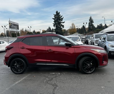 2023 Nissan Kicks SR