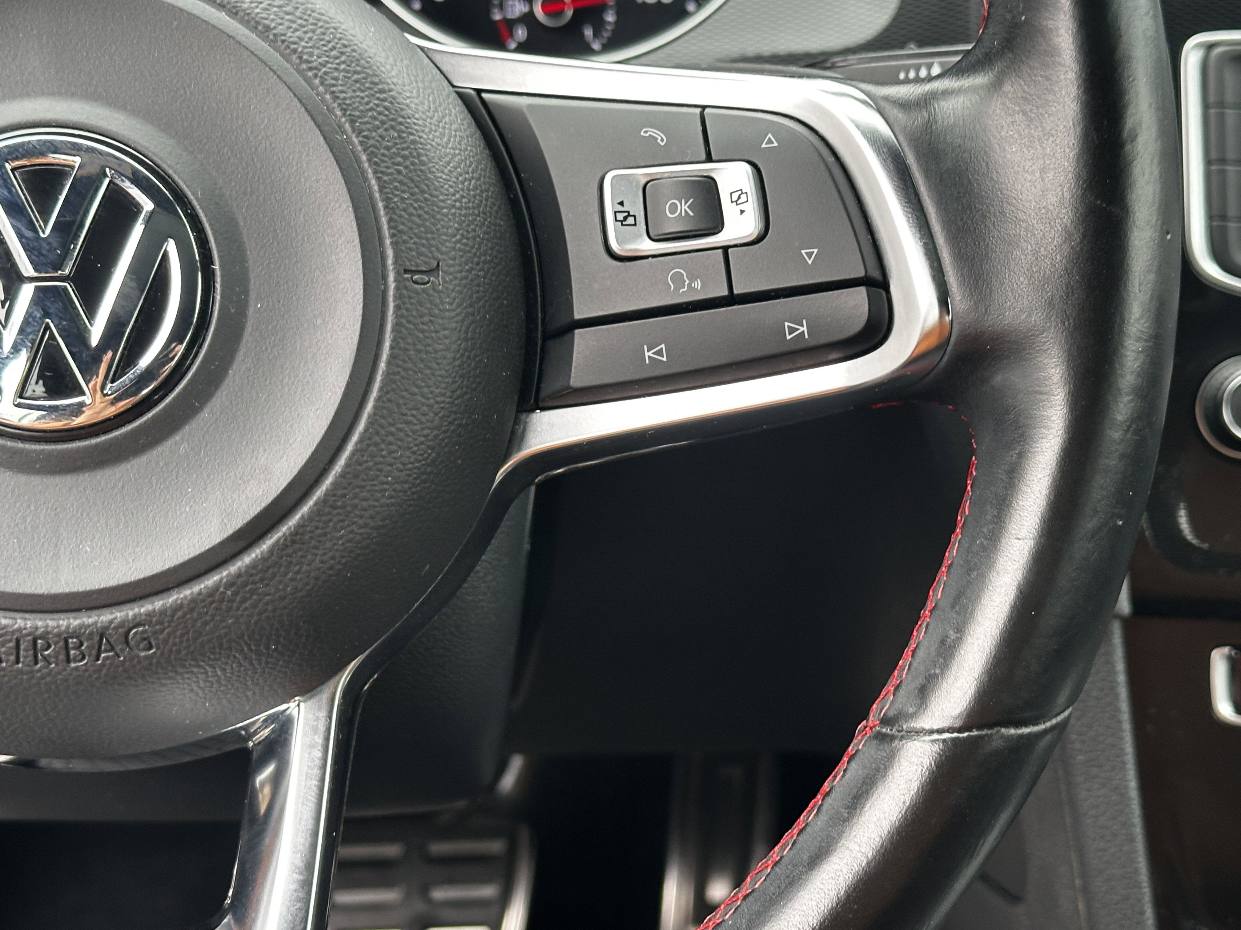 2016 Volkswagen Golf GTI Autobahn