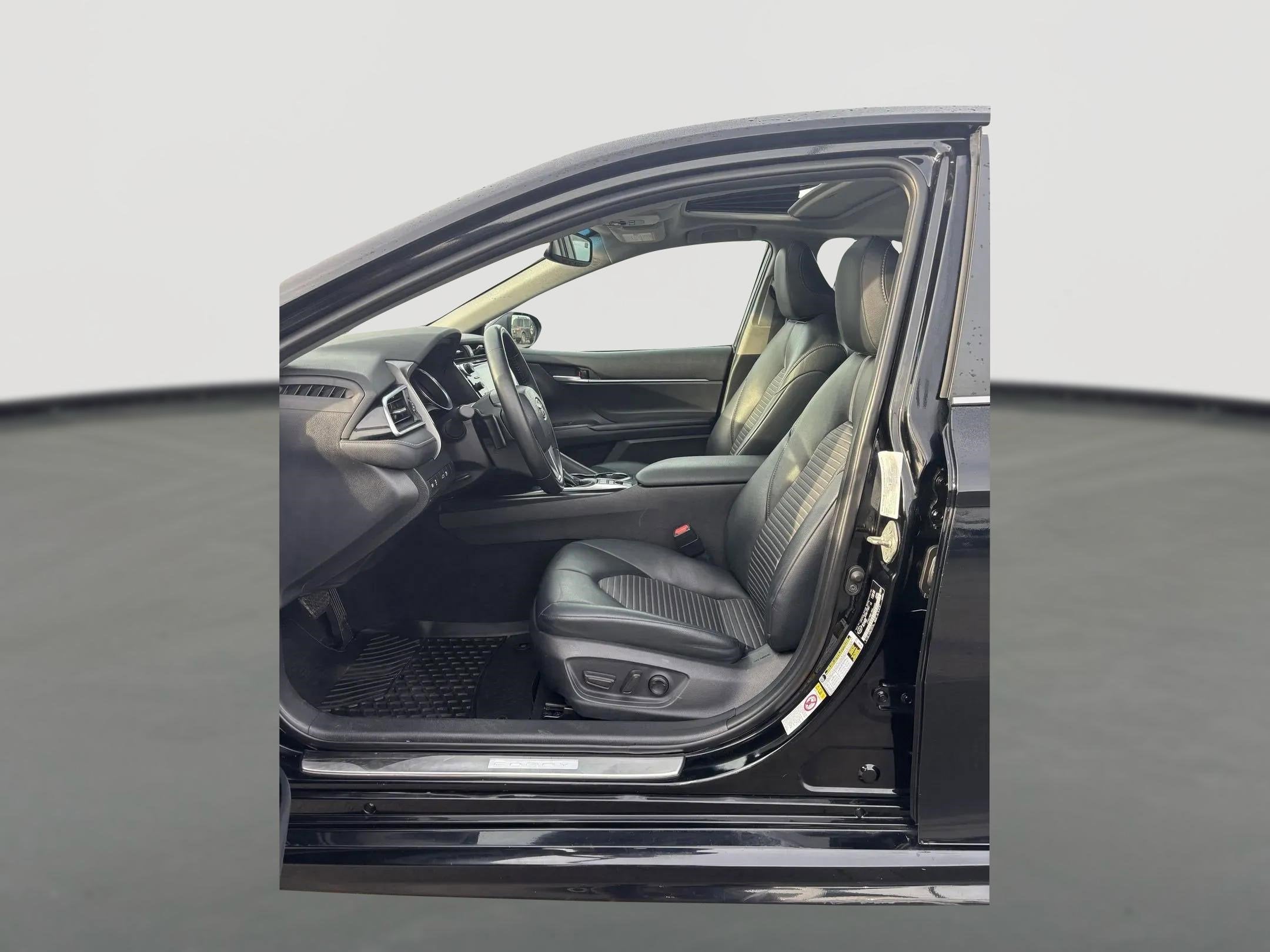 2018 Toyota Camry Hybrid SE