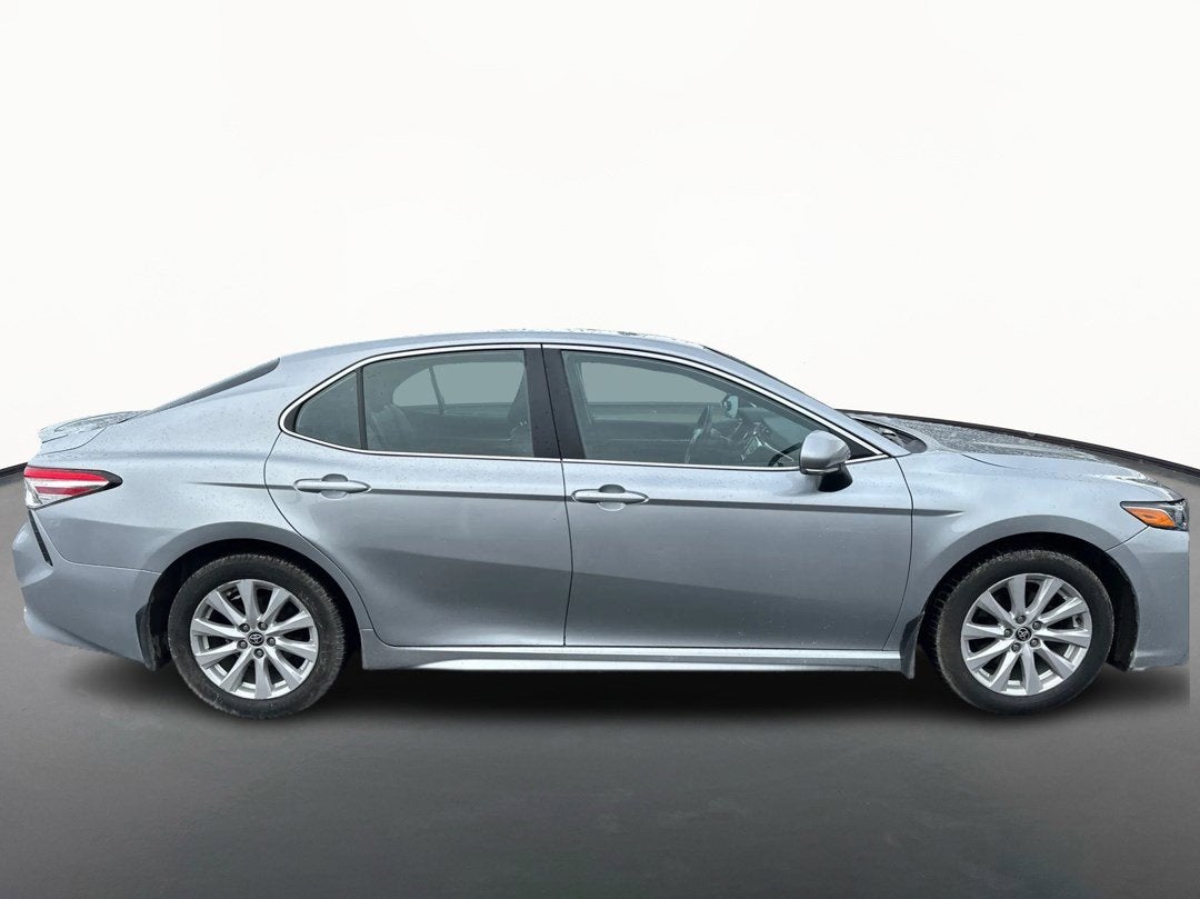 2020 Toyota Camry SE Nightshade